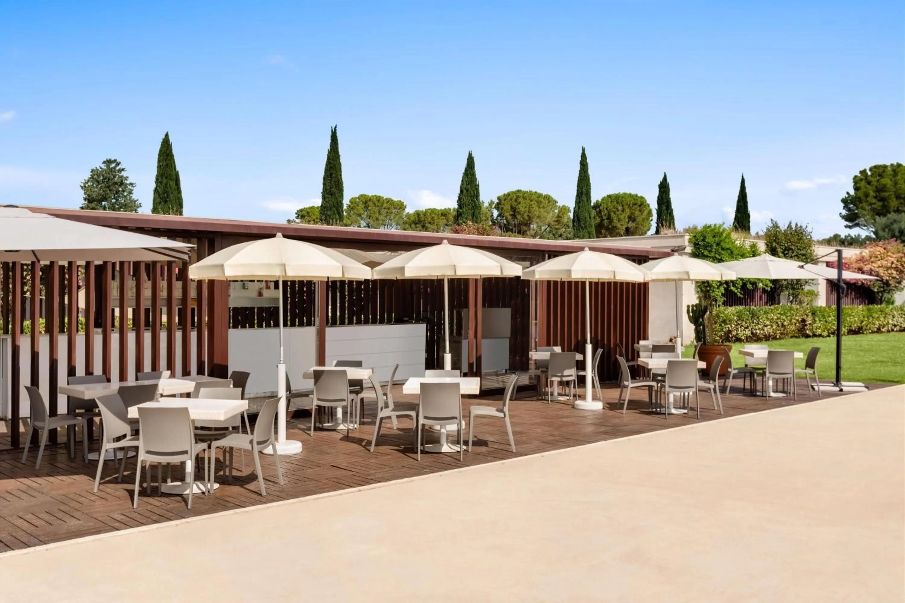 Pool view in Dolce by Wyndham Siracusa - I Monasteri Golf & Spa