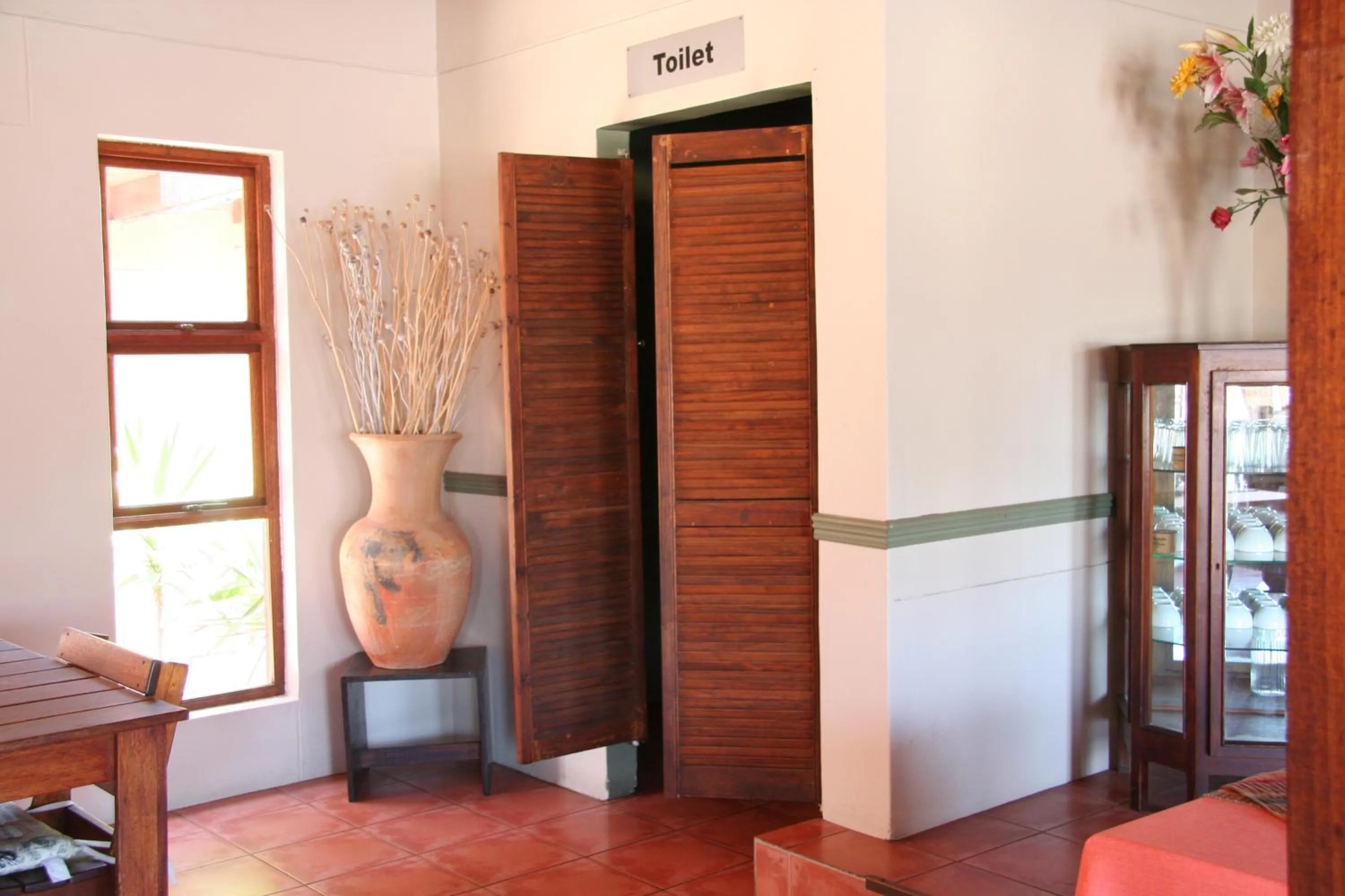 Toilet in Dunedin Star Guesthouse