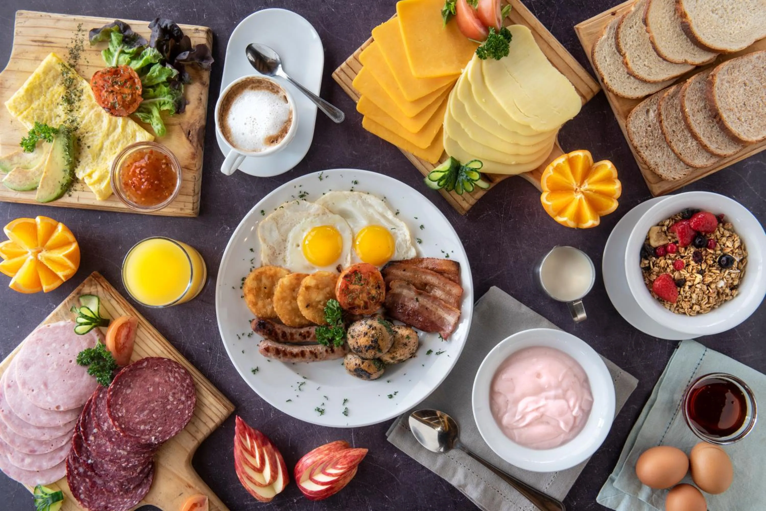 Breakfast in Arebbusch Travel Lodge