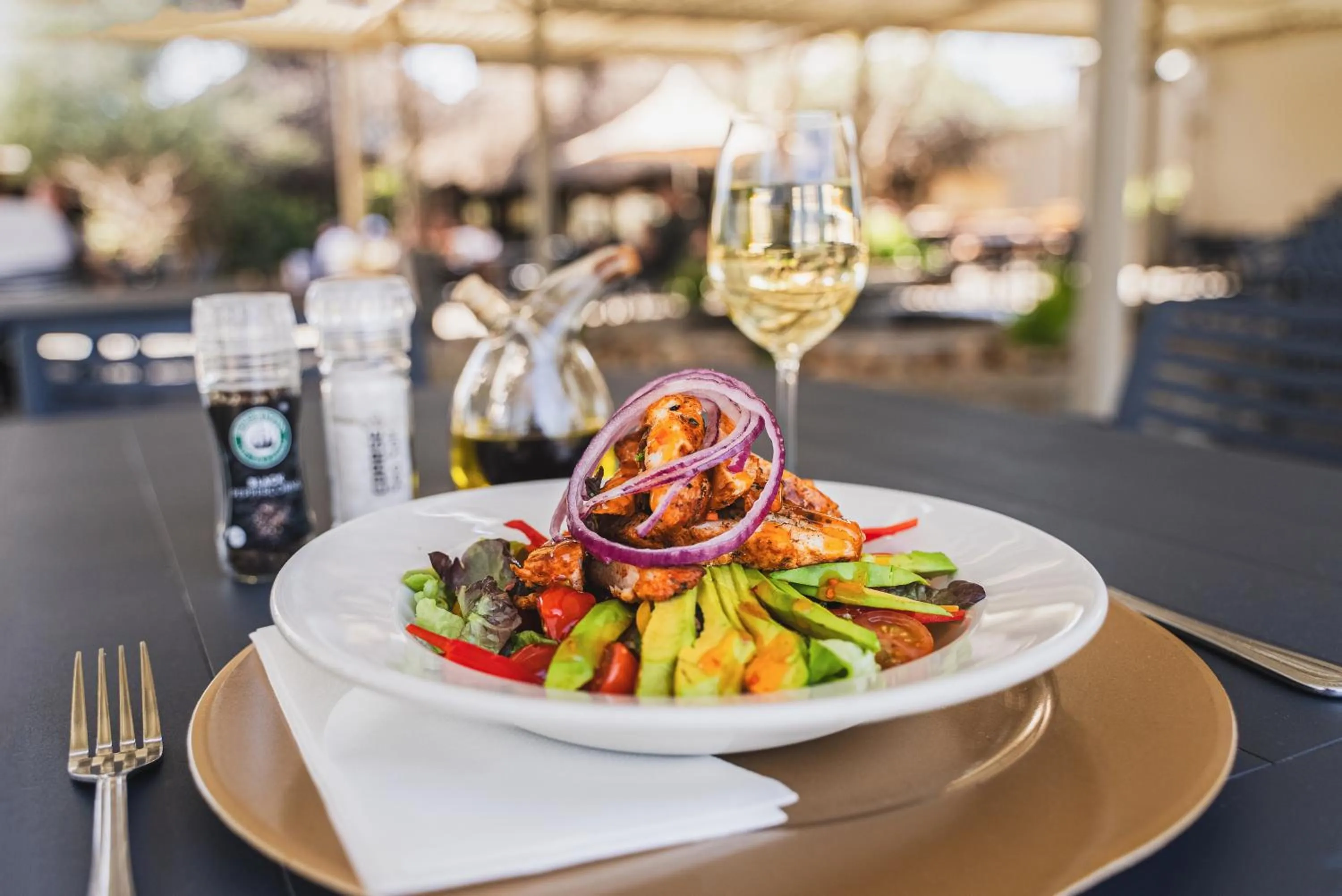 Restaurant/places to eat in Arebbusch Travel Lodge