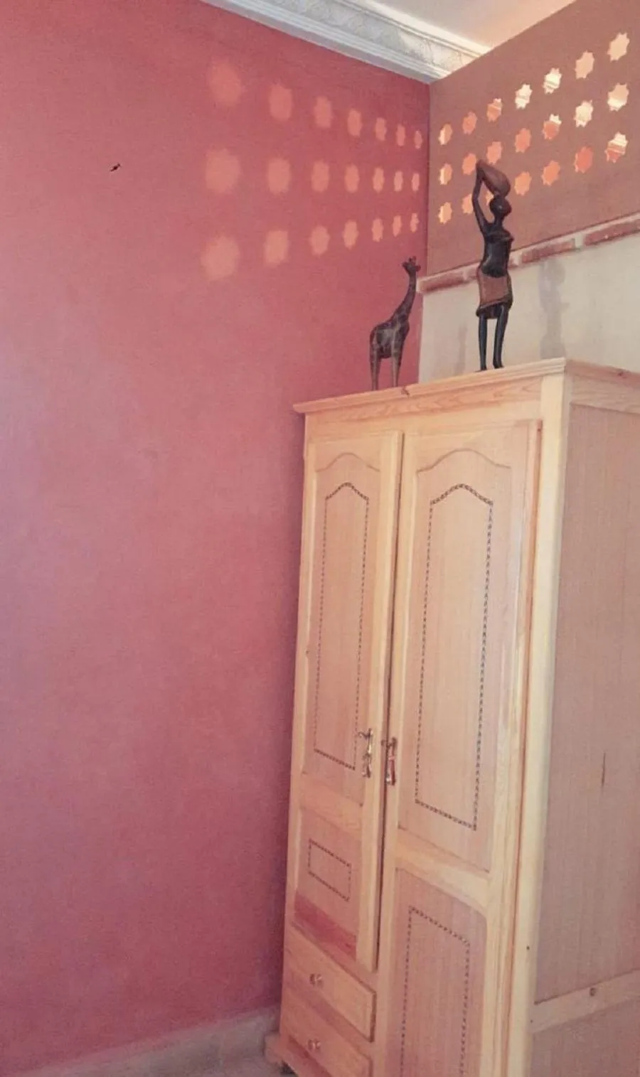 Property building in Riad Simon