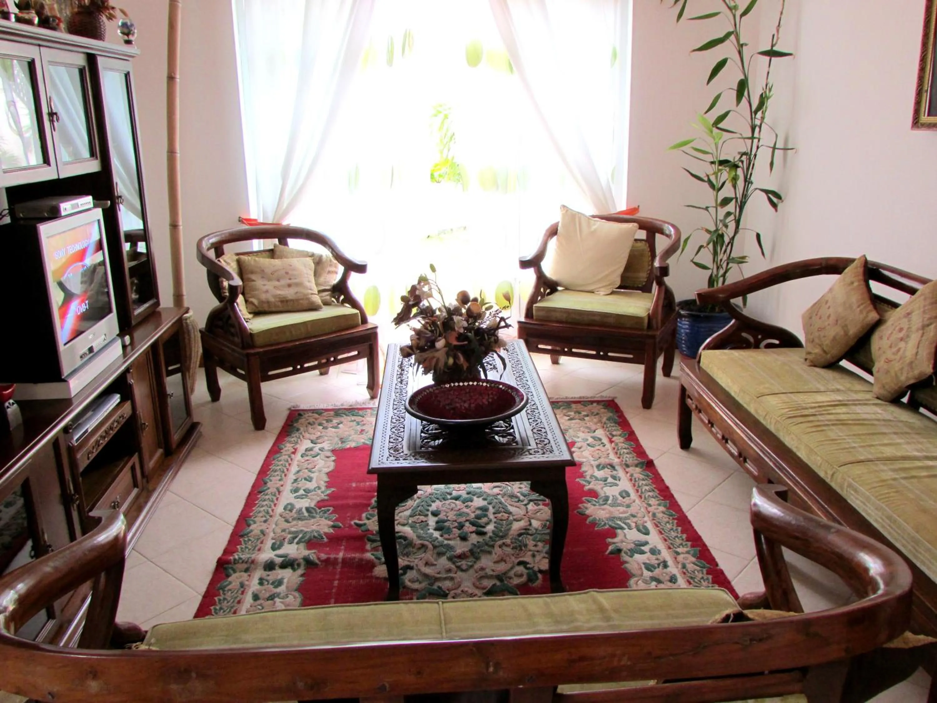 Living room in Golden Rod villa