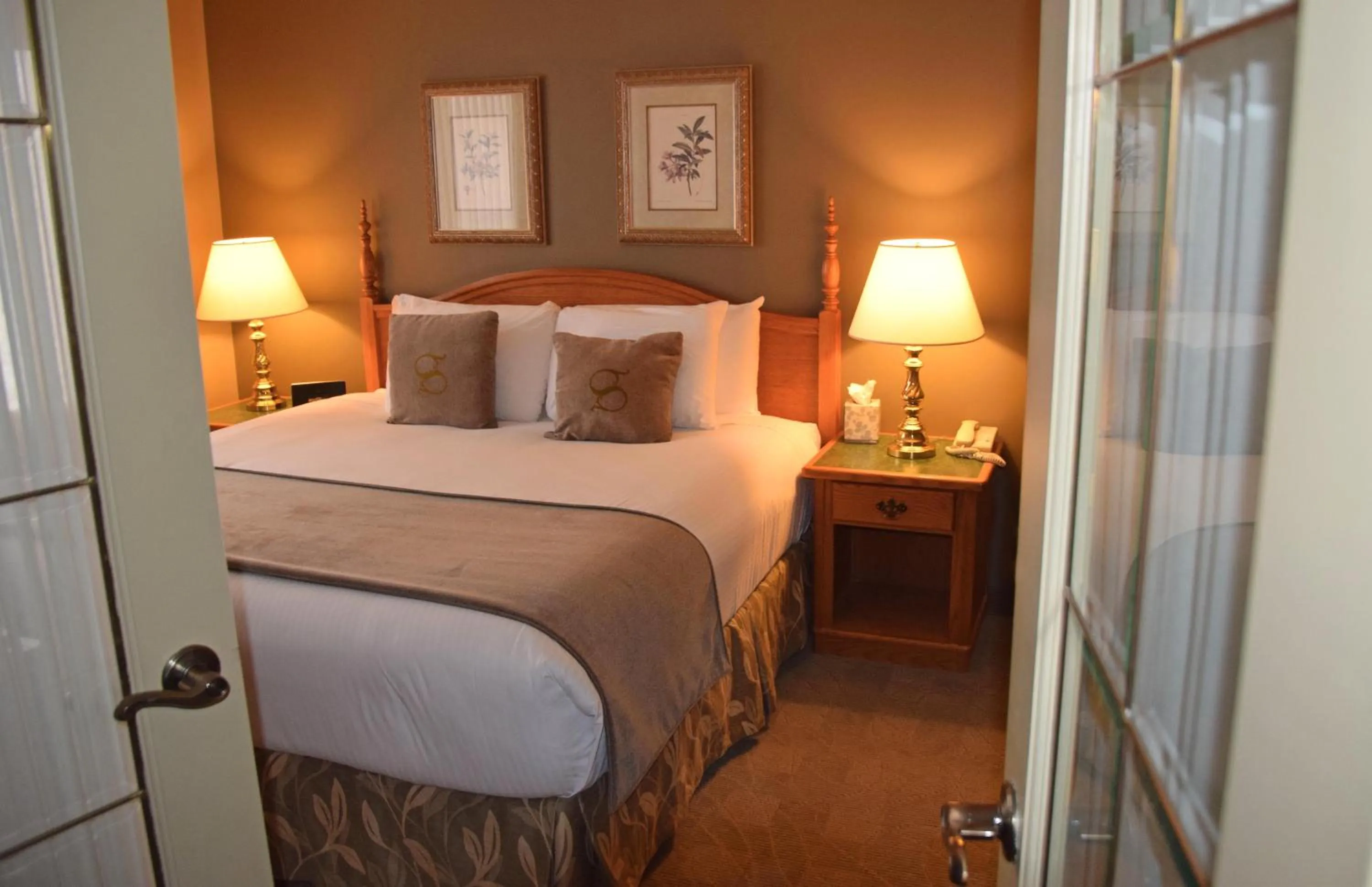 Bedroom in Stone Gate Inn