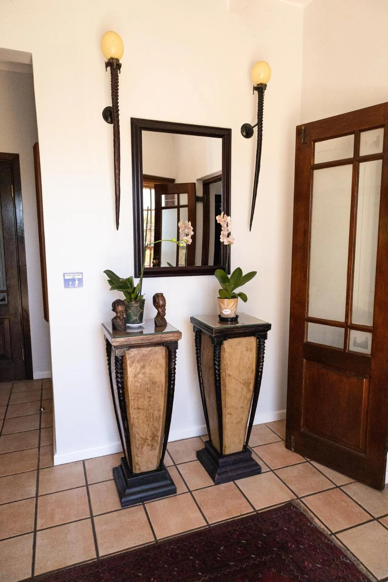 Decorative detail in Cape Village Lodge