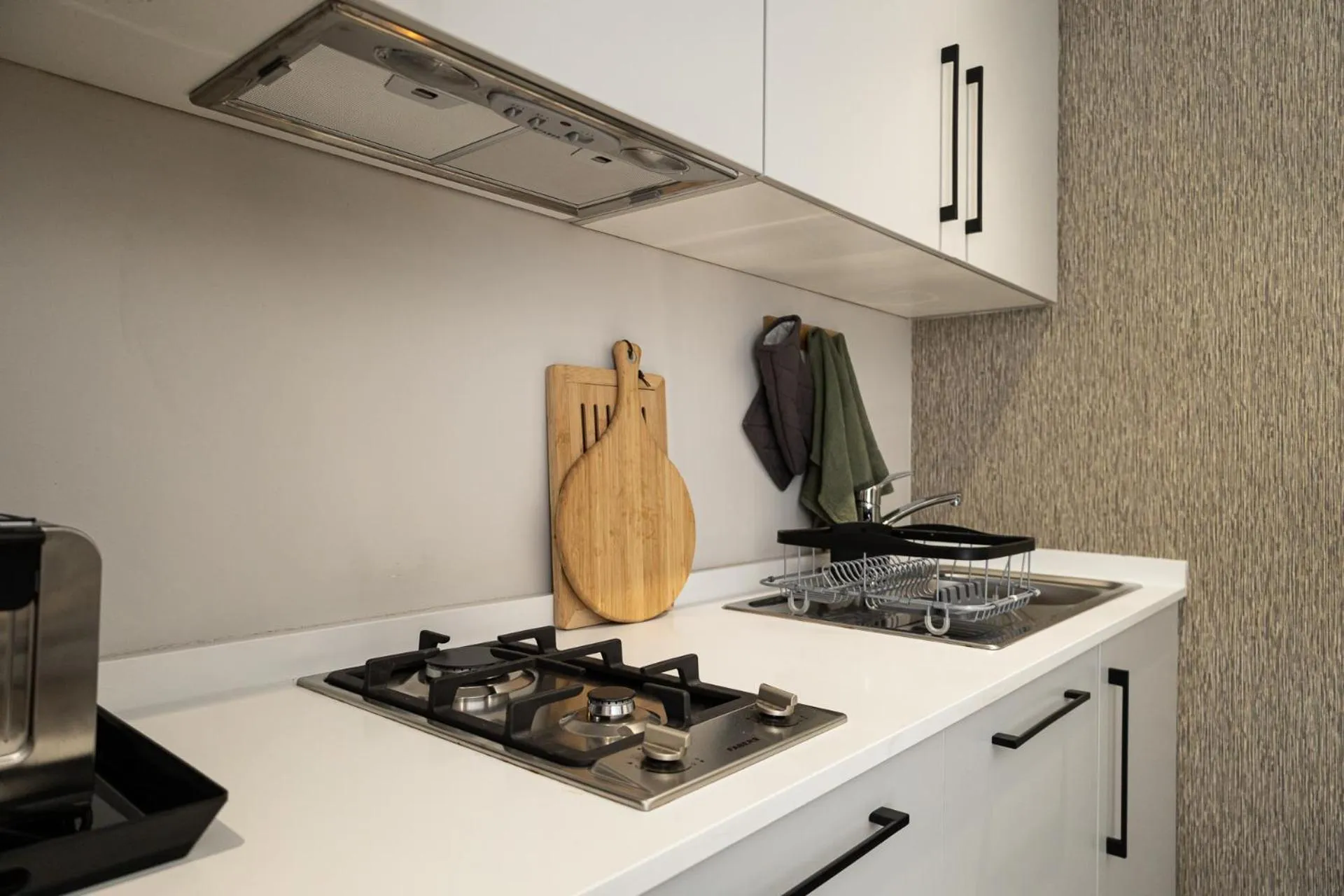 kitchen in Cape Village Lodge