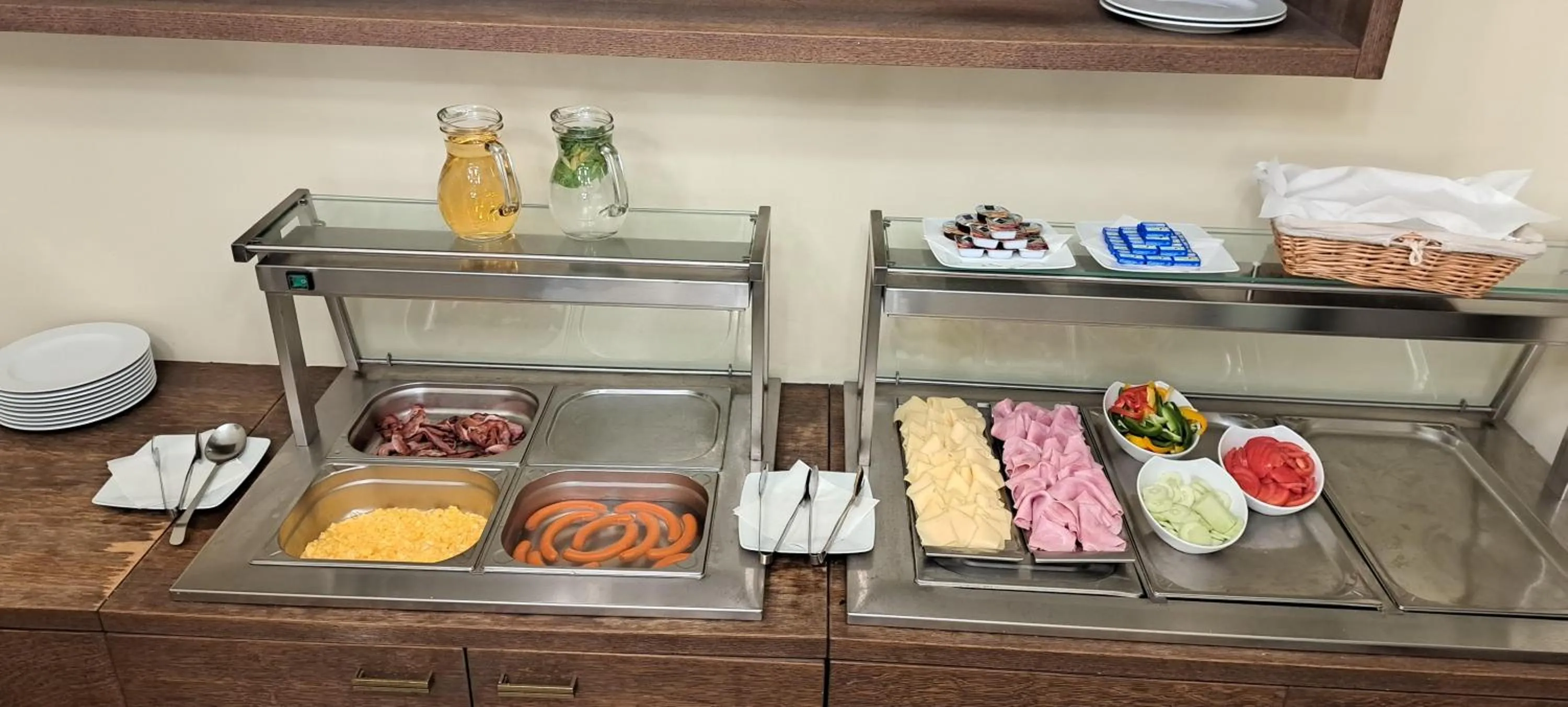 Breakfast in Hotel Bonaparte