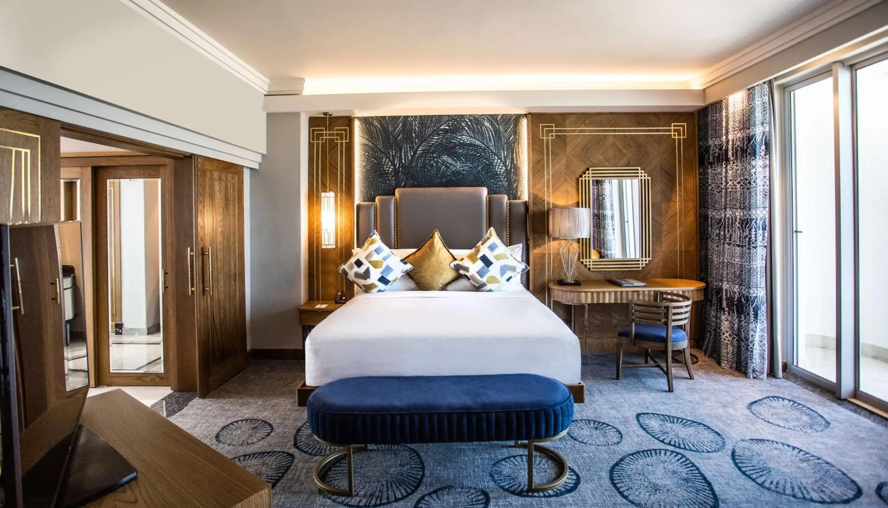 Deluxe Suite with Sleeper Couch and Balcony Smoking in Suncoast Hotel & Towers Deluxe Suite with Sleeper Couch and Balcony Smoking in Suncoast Hotel & Towers