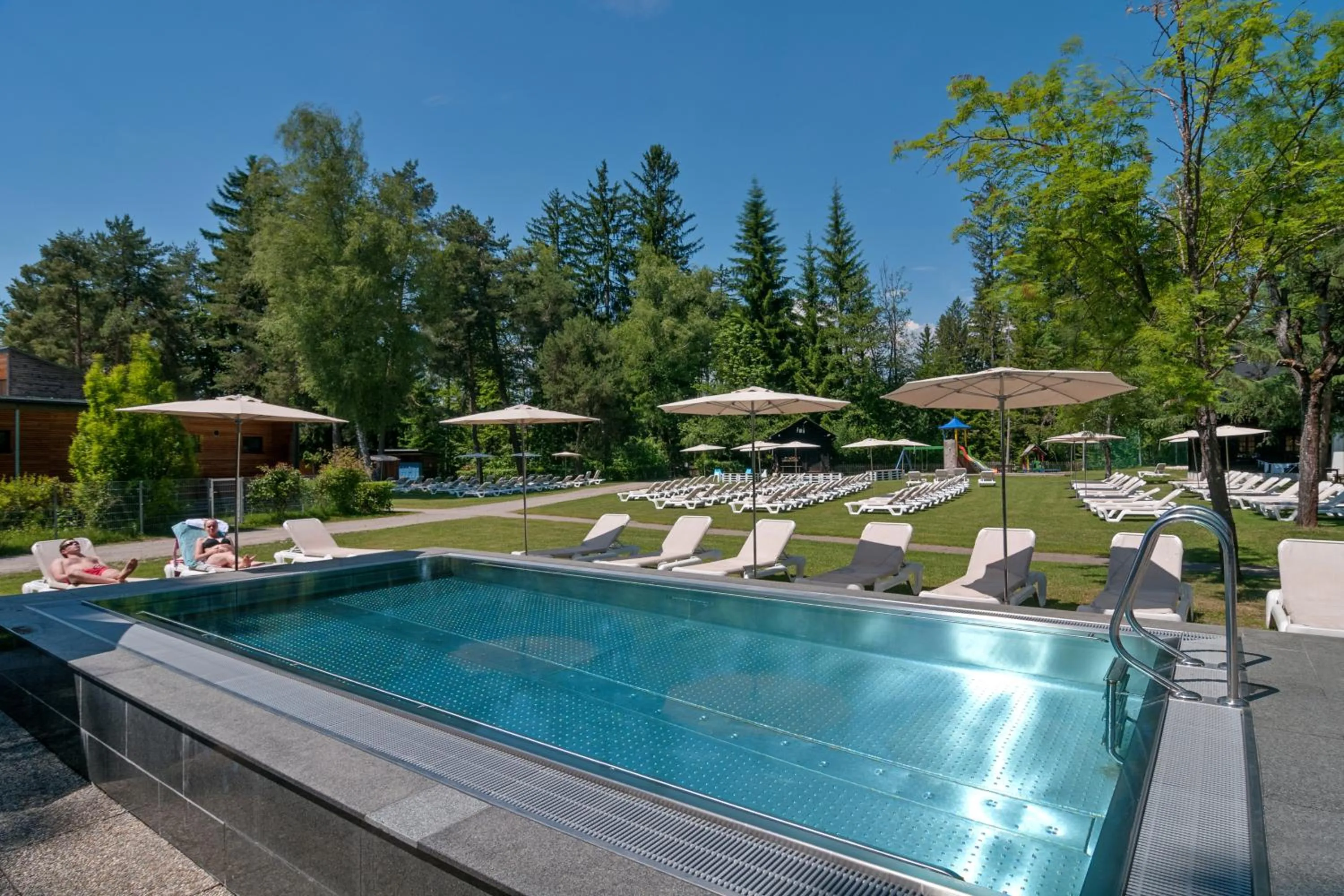Swimming pool in Naturel Hoteldorf Seeleitn