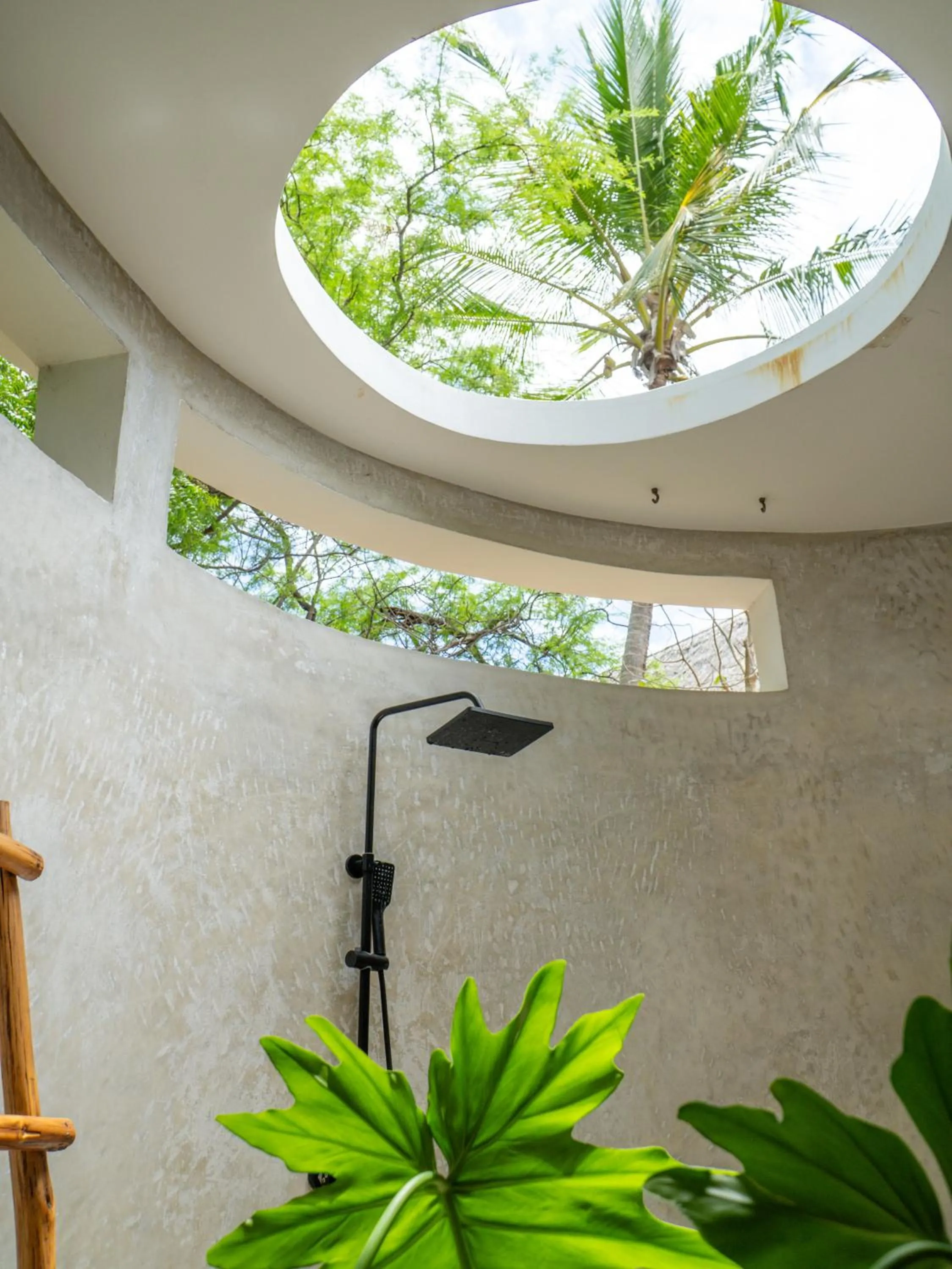 Shower in Temple Point Resort