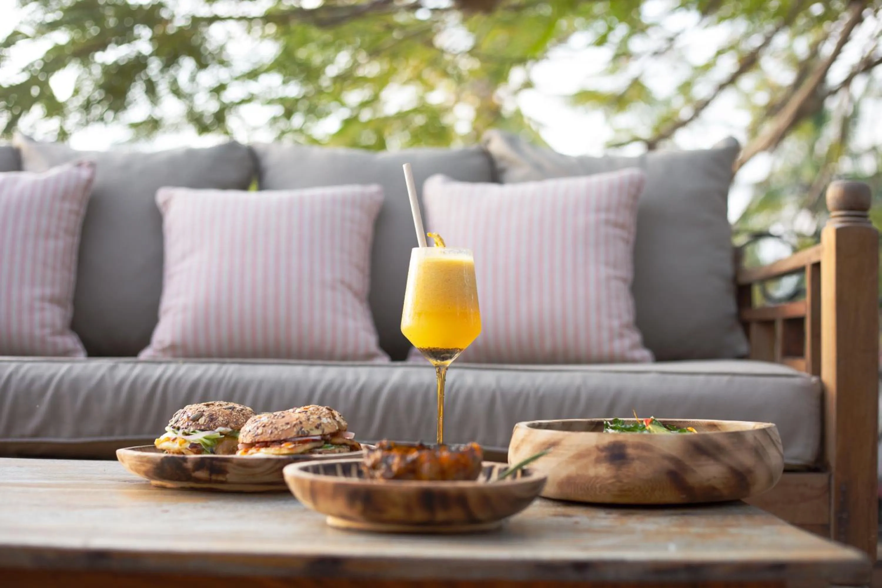 Restaurant/places to eat in Temple Point Resort