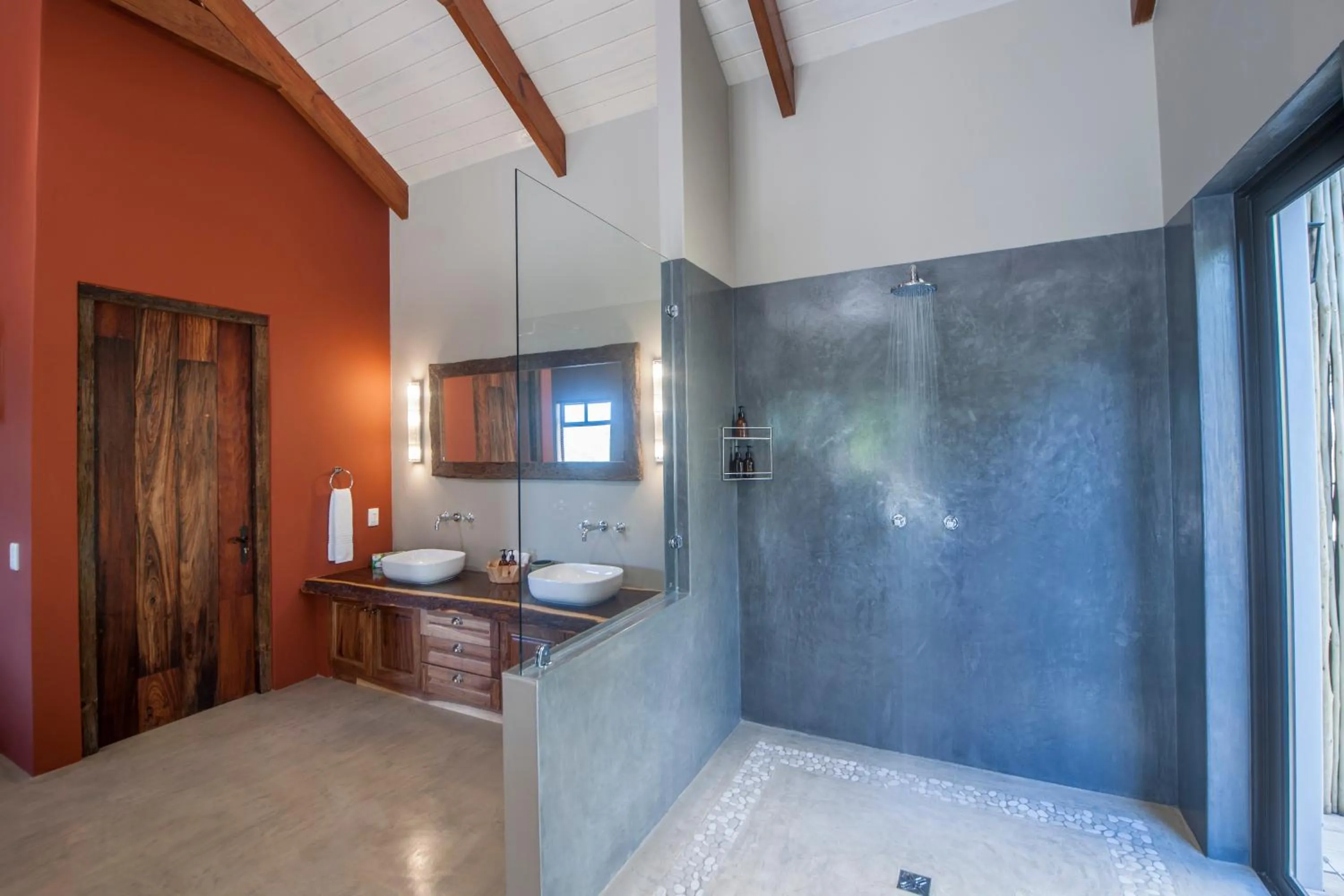 Bathroom in Tamodi Lodge
