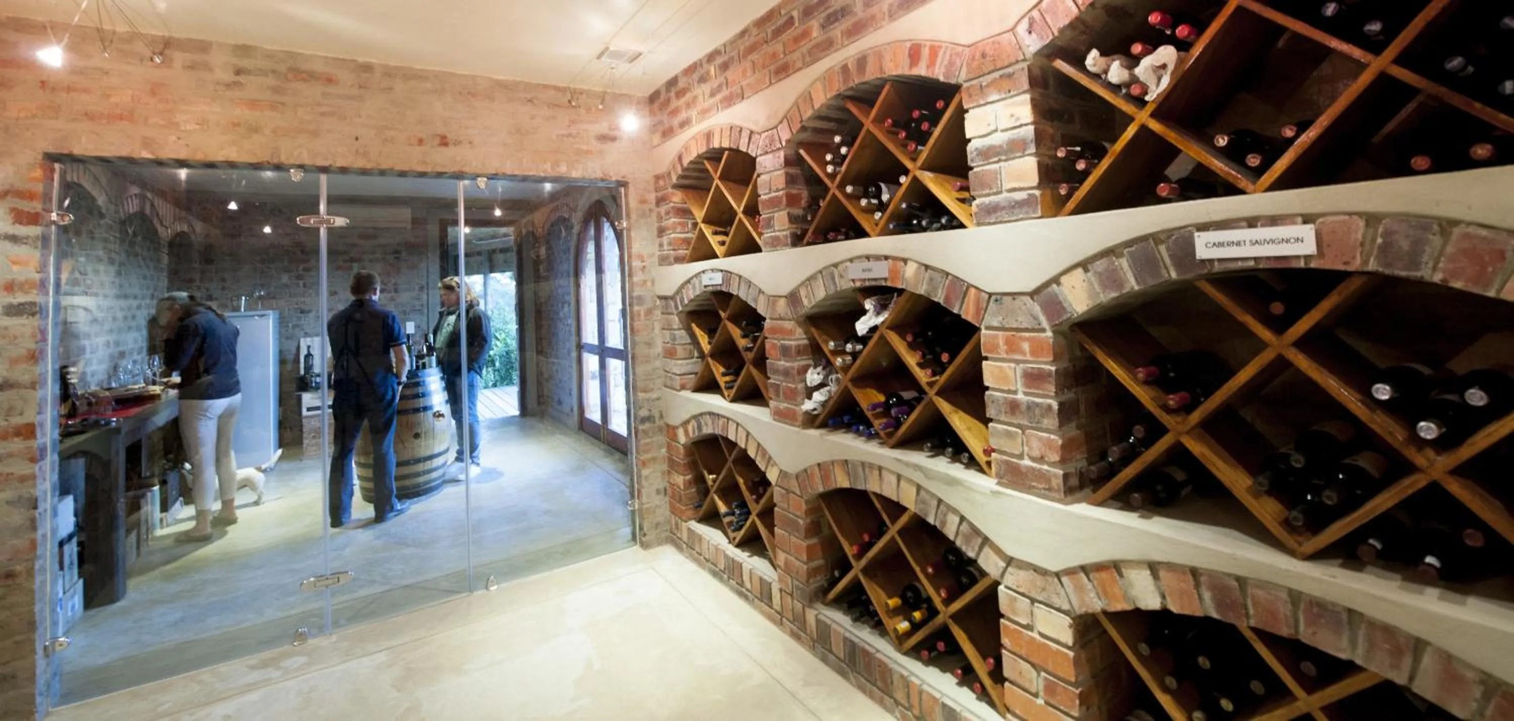 Alcoholic drinks in Tamodi Lodge