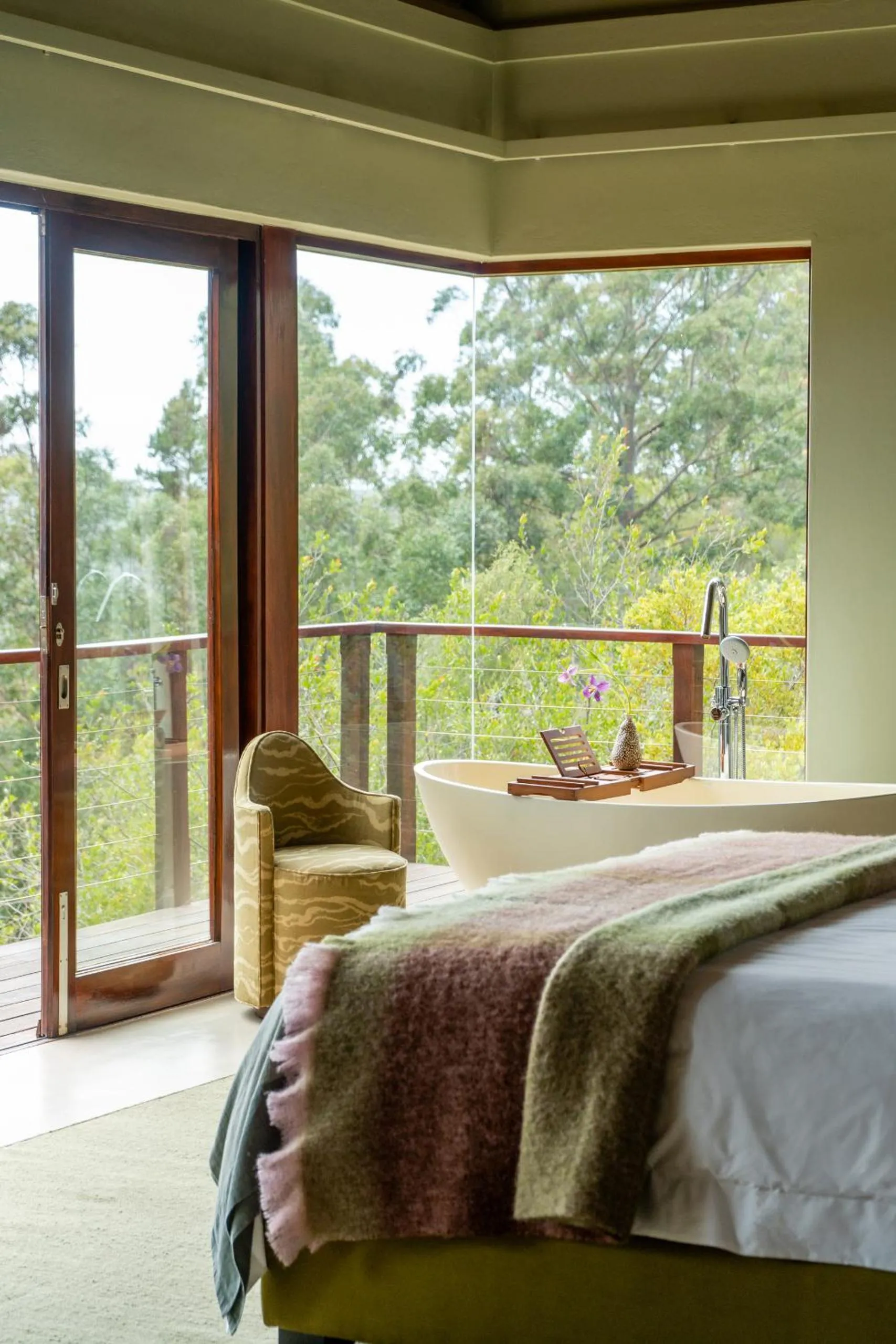 Bed in Tamodi Estate