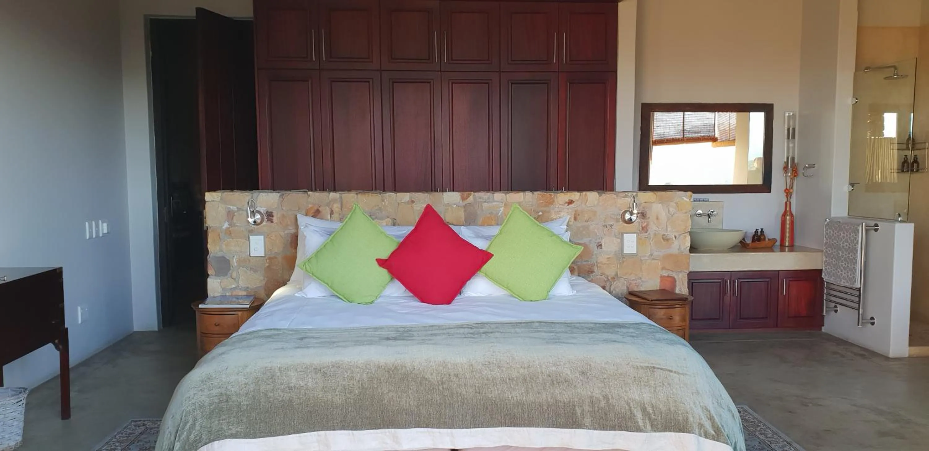 Bed in Tamodi Lodge
