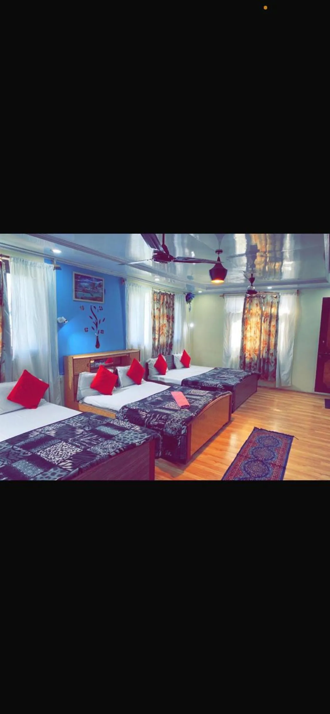 Bed in Hotel Young Mamta