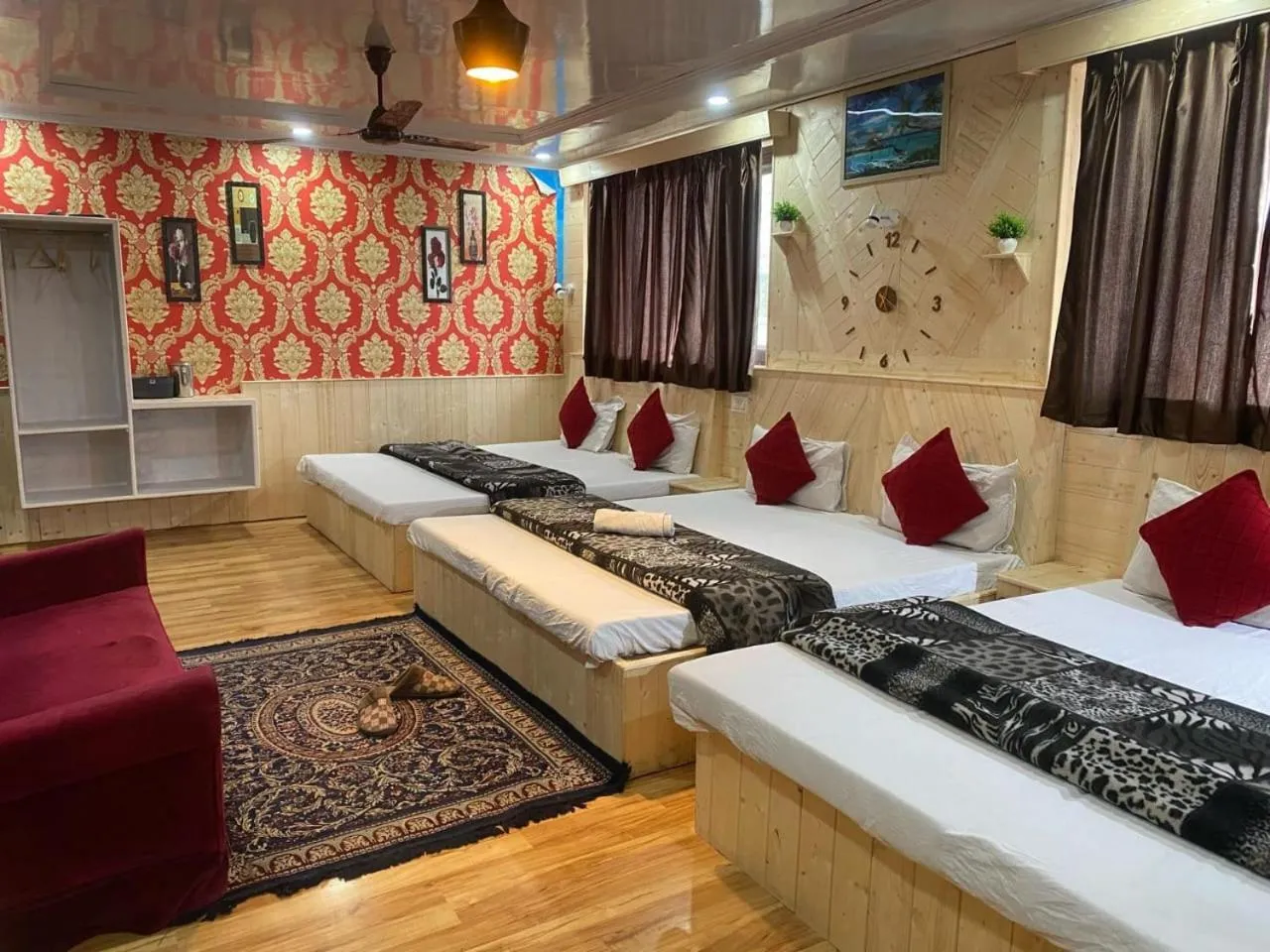 Bed in Hotel Young Mamta