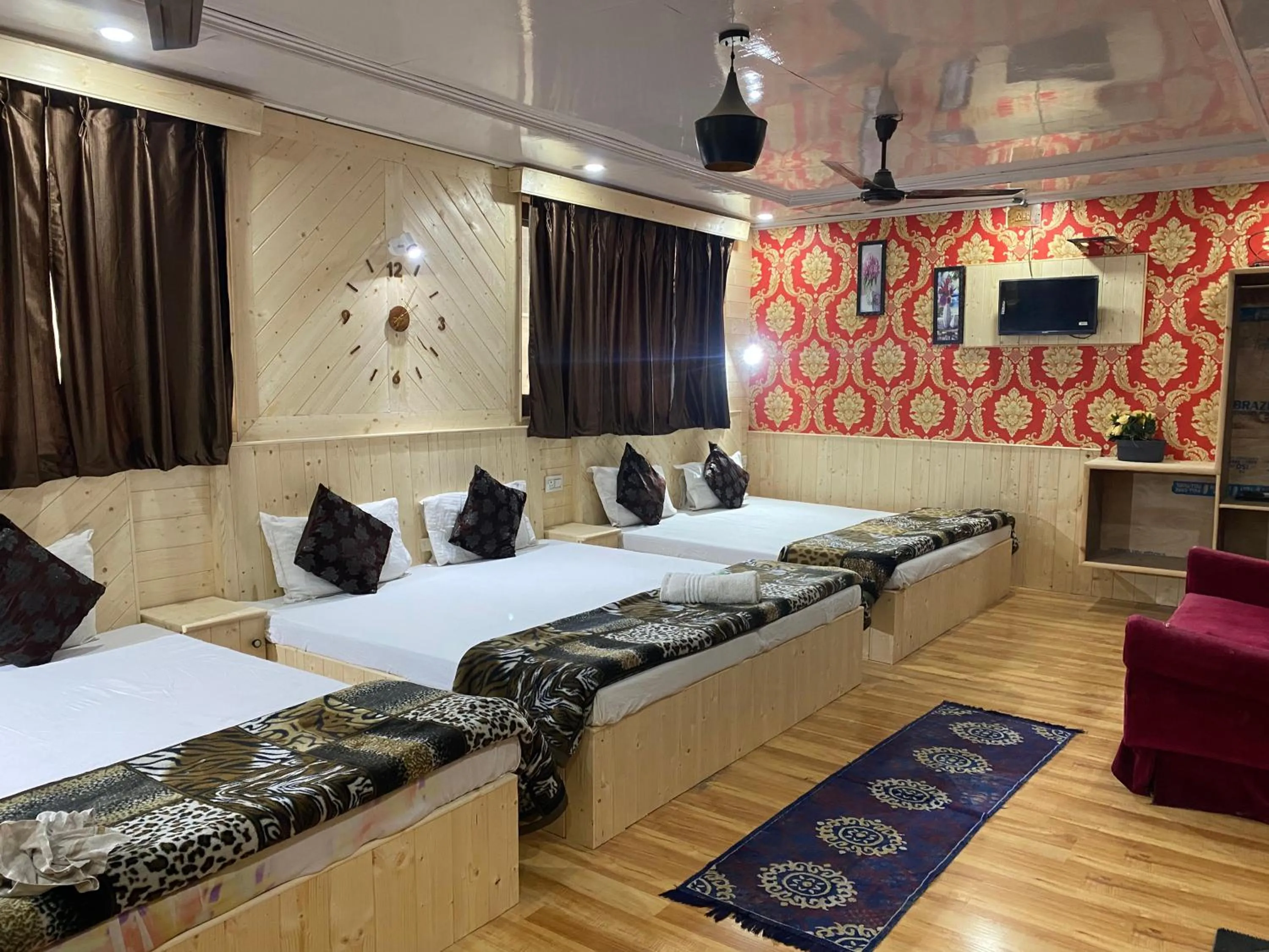 Bed in Hotel Young Mamta