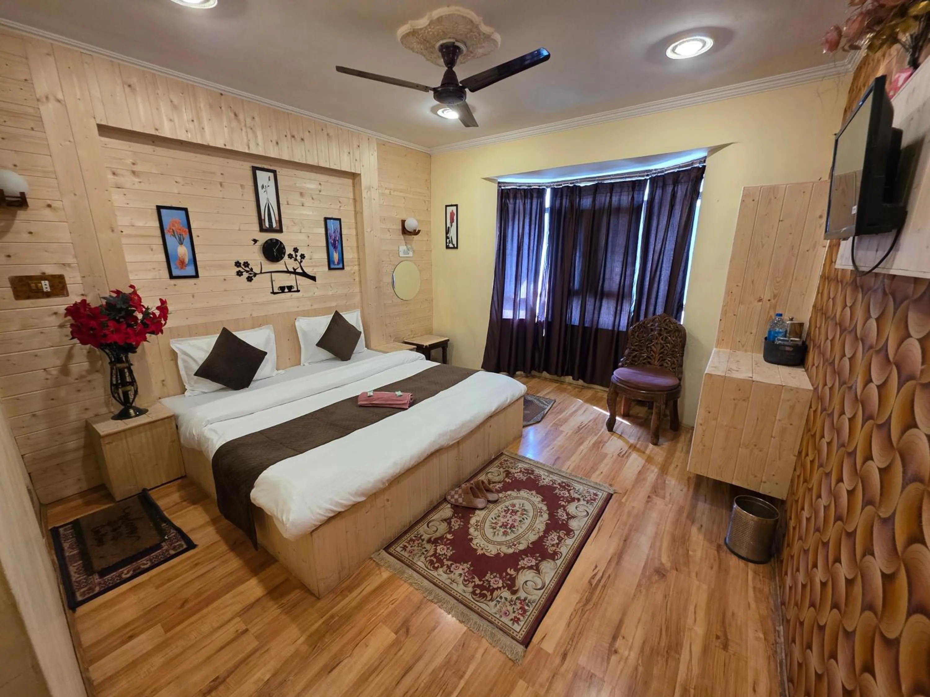 Bed in Hotel Young Mamta