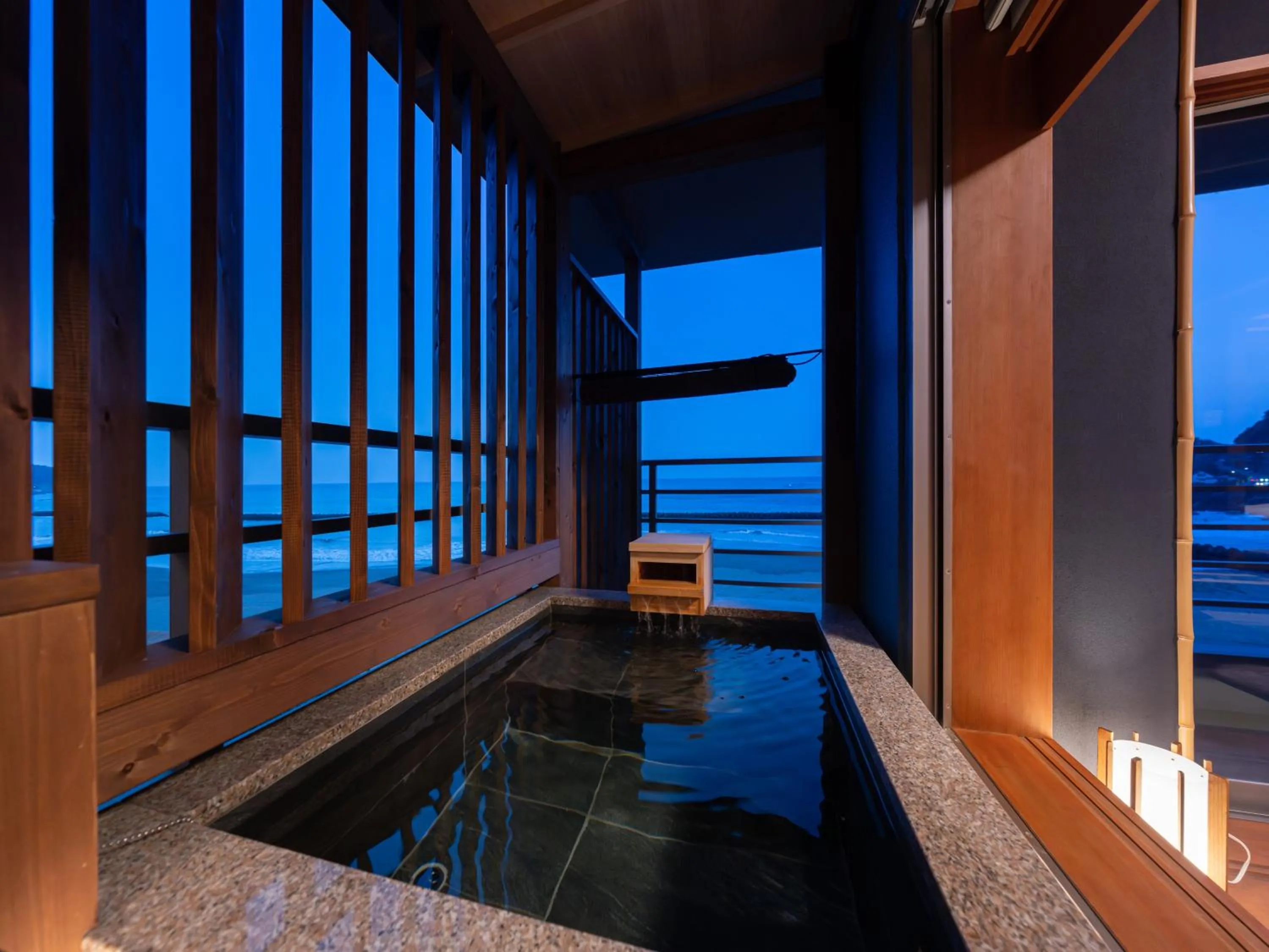 Open Air Bath in Kaiyutei