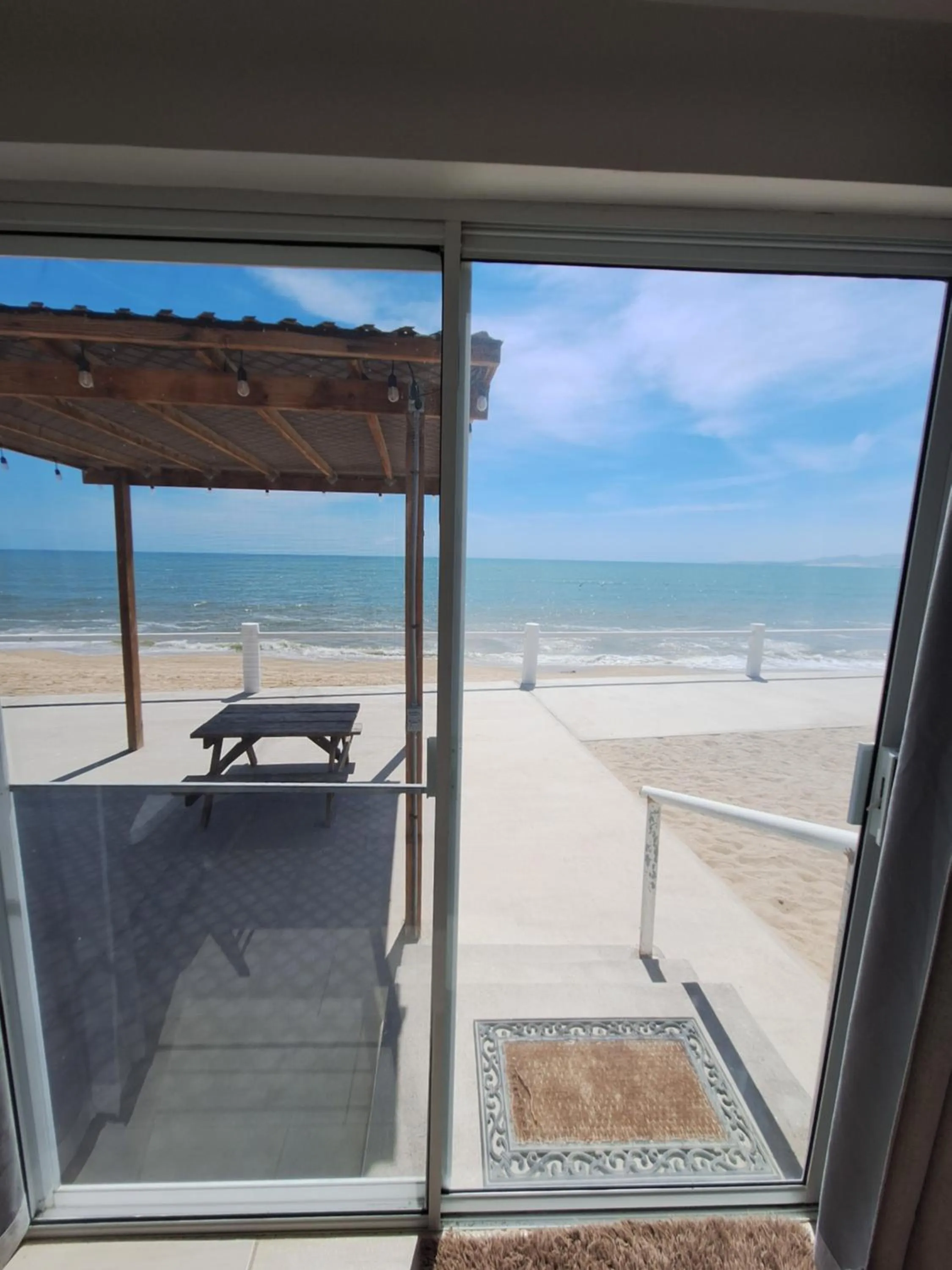 #7 Beach Front Private Room