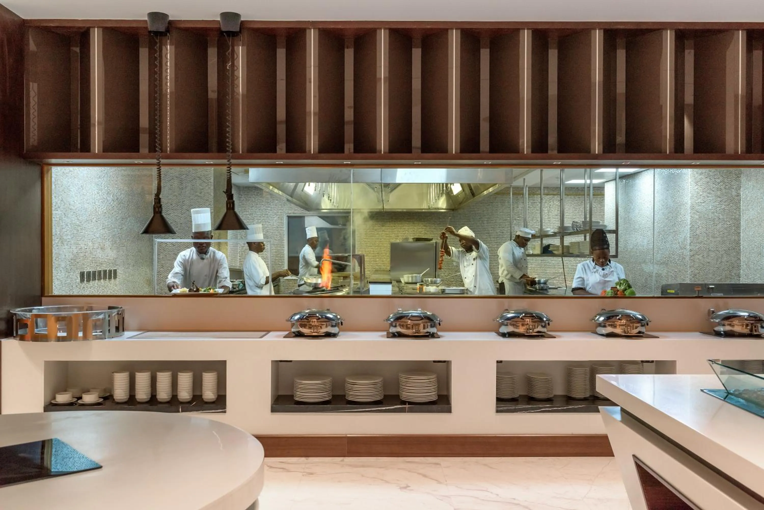 Restaurant/places to eat in Neelkanth Sarovar Premiere