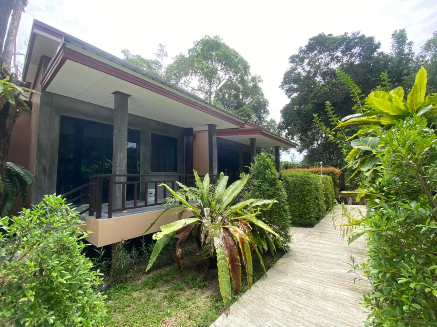 Fill - Feel @ Long Beach Resort