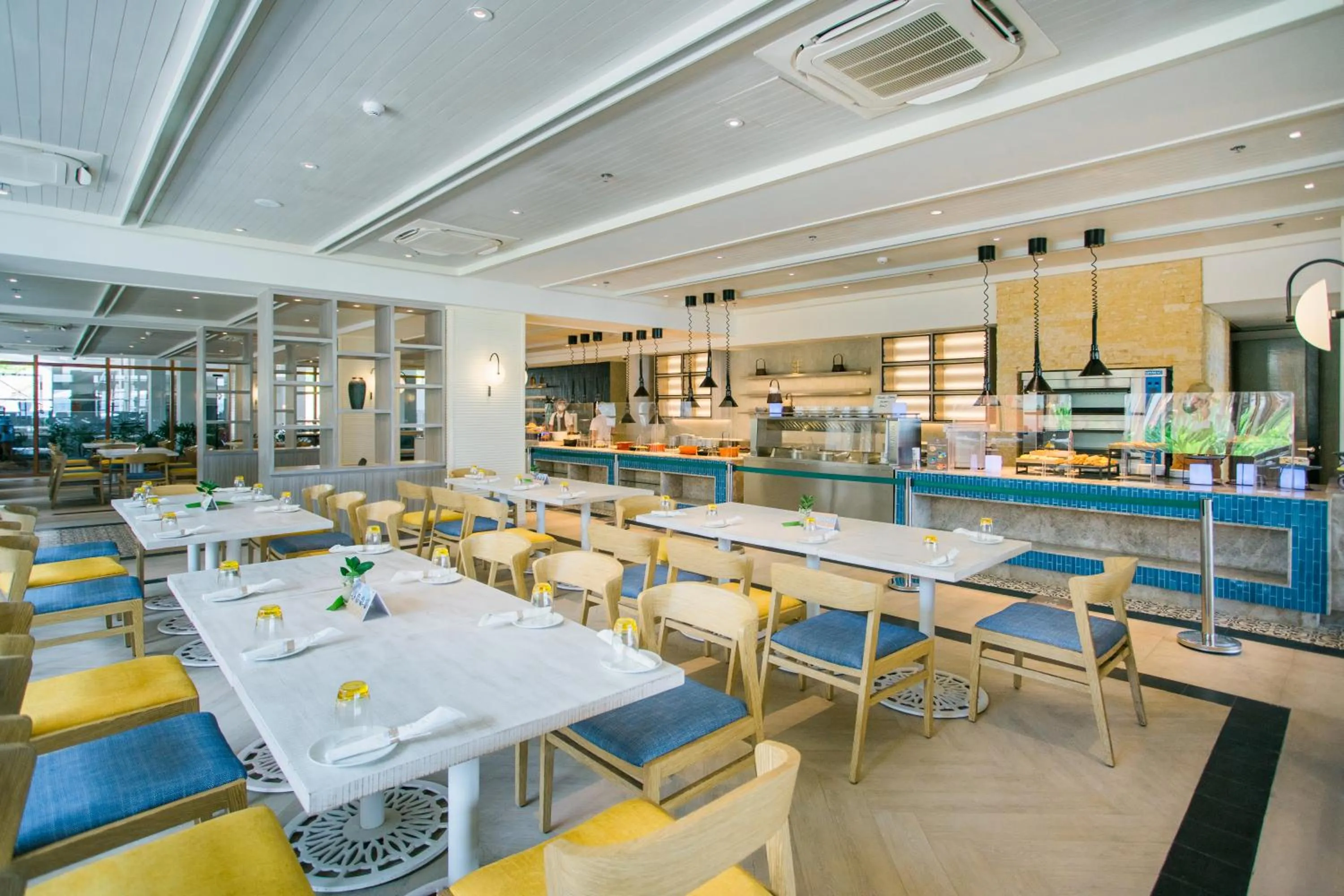 Restaurant/places to eat in Modala Beach Resort