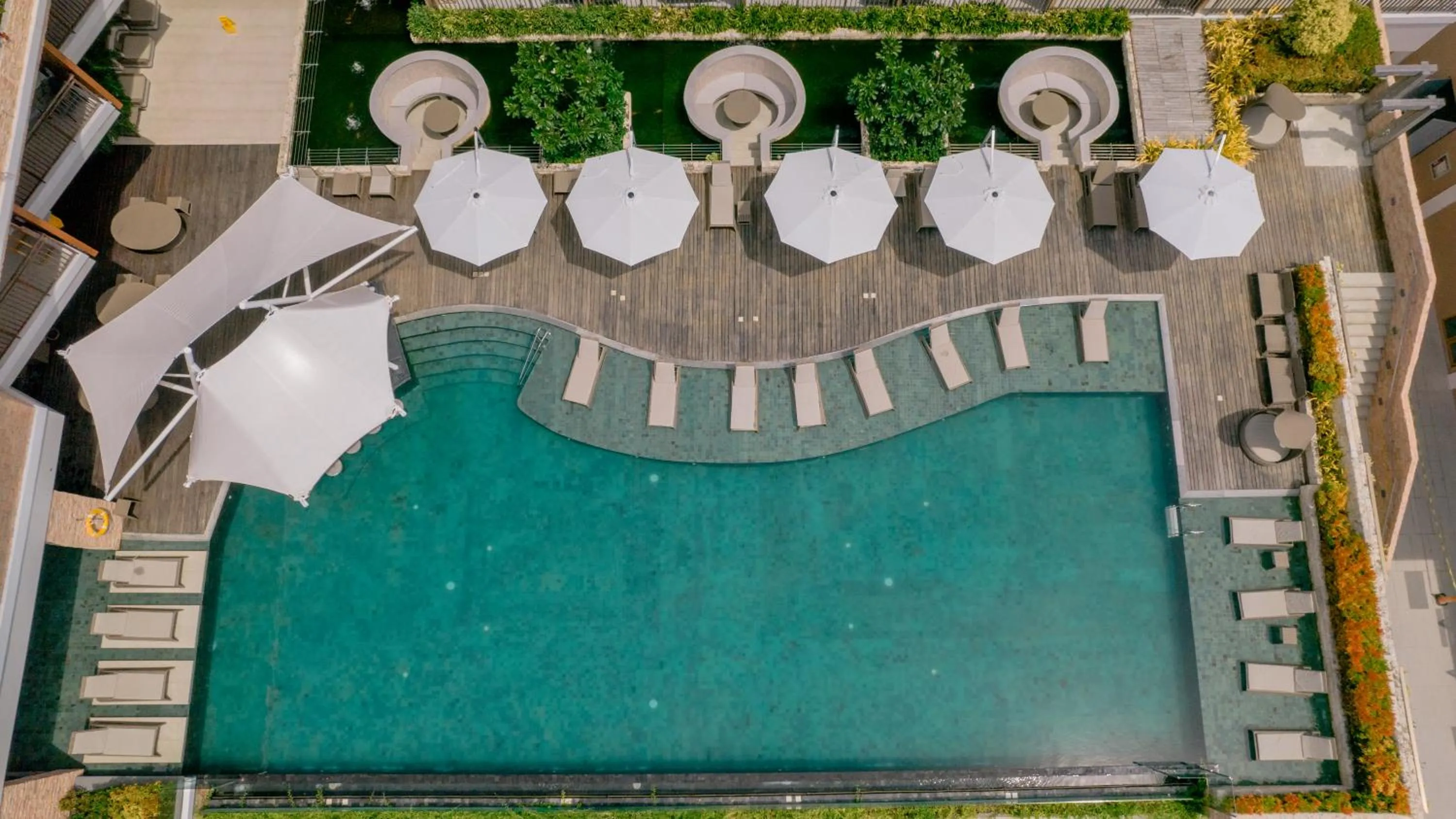 Property building in Modala Beach Resort