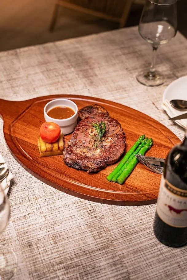 Restaurant/places to eat in Modala Beach Resort