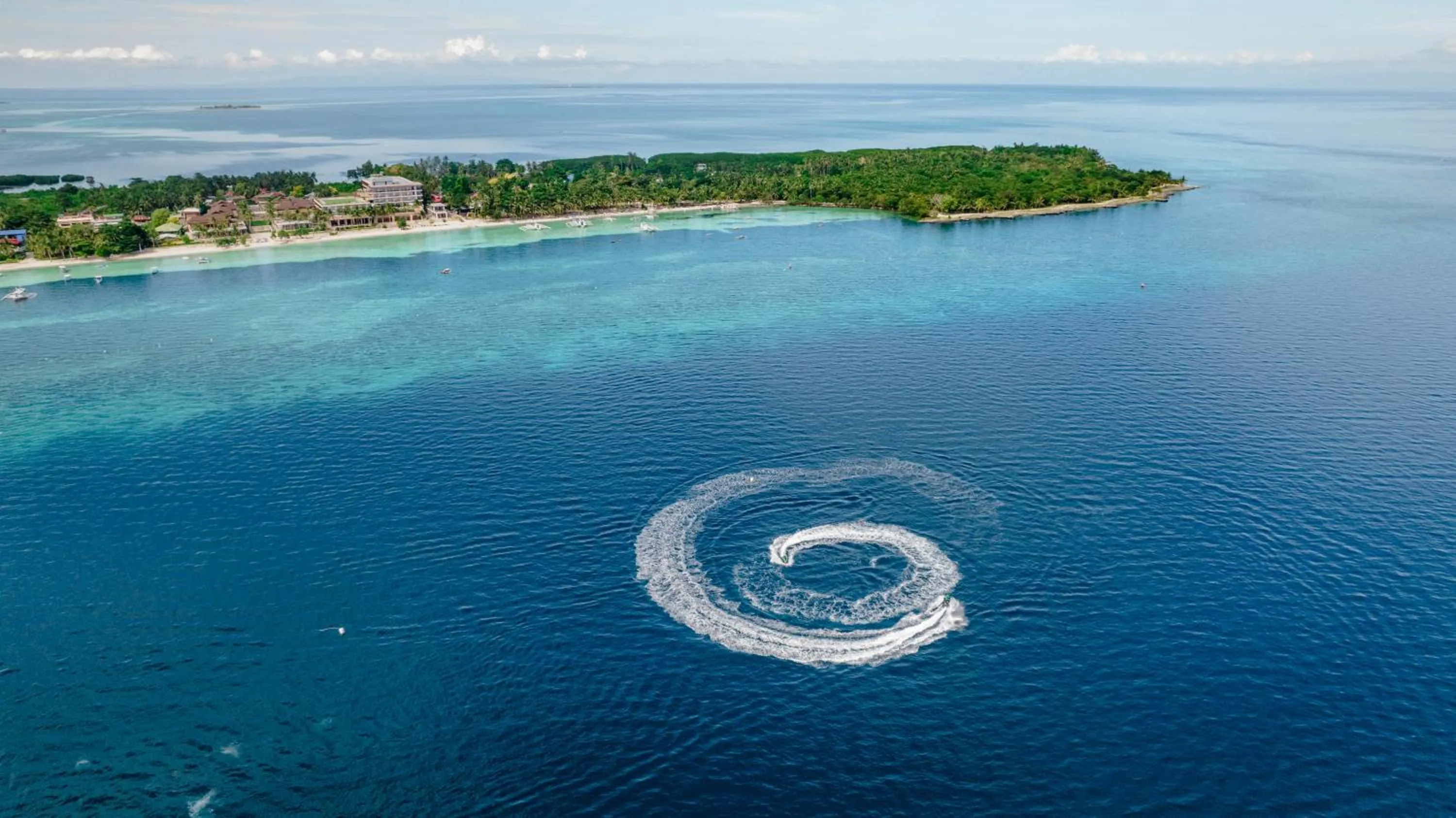 Property building in Modala Beach Resort