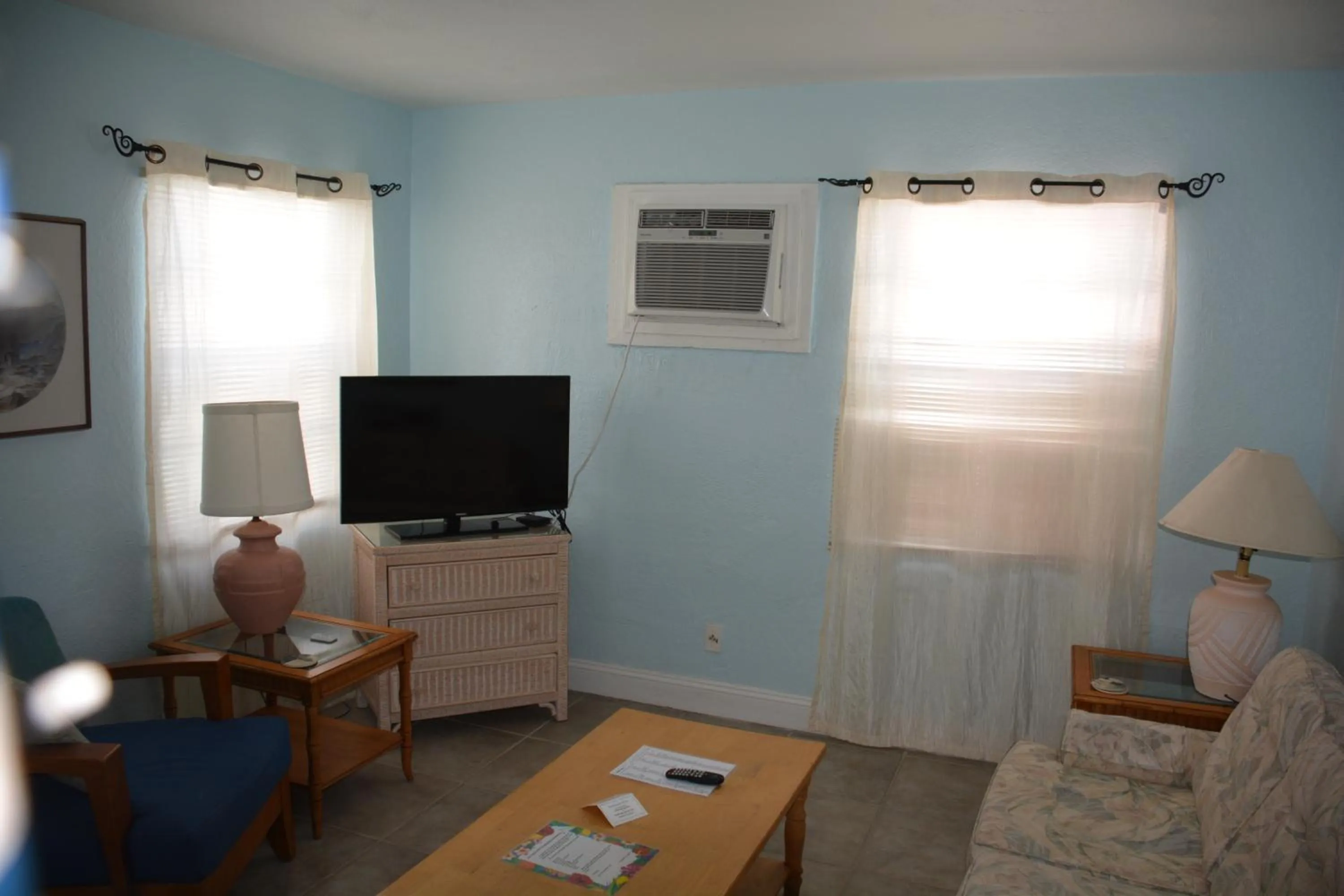 Day in Oceanfront Sea Scape Motel