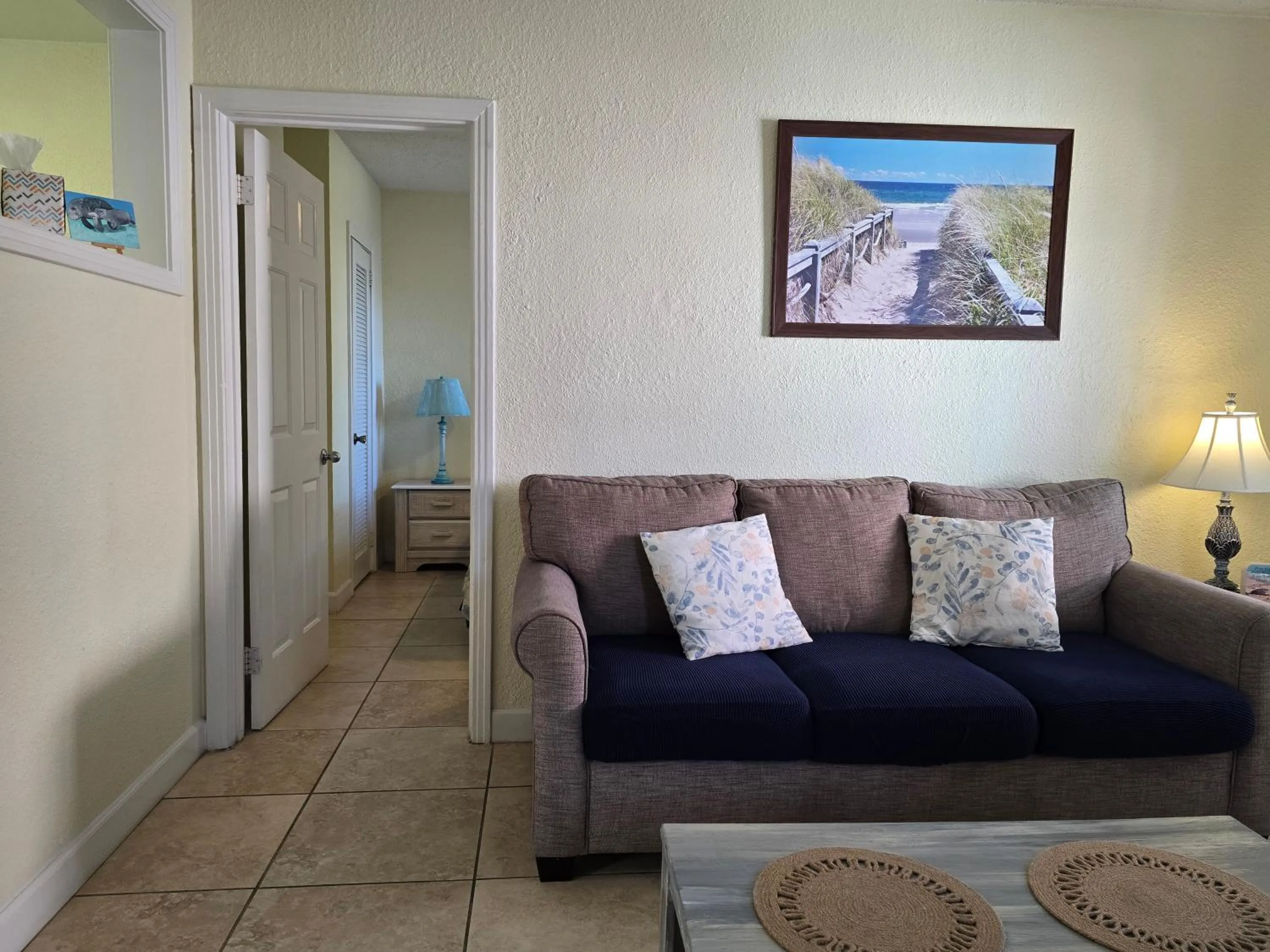 Living room in Oceanfront Sea Scape Motel