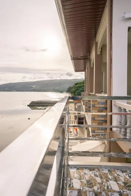 Kellocks' Seaview Apartelle