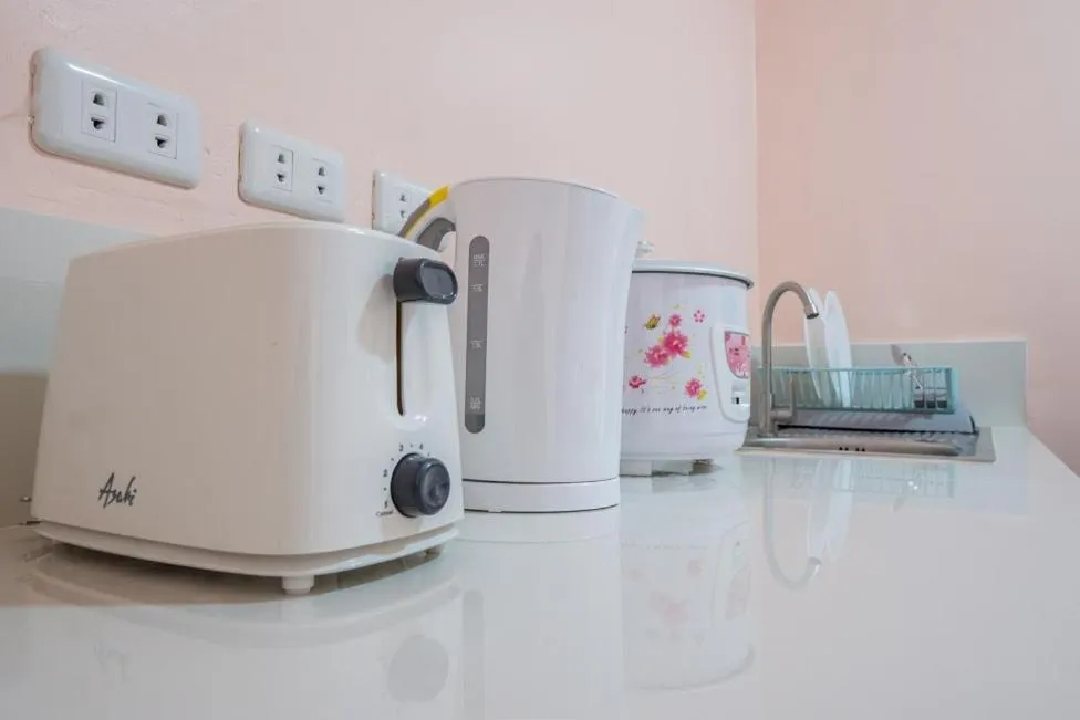 Kellocks' Seaview Apartelle