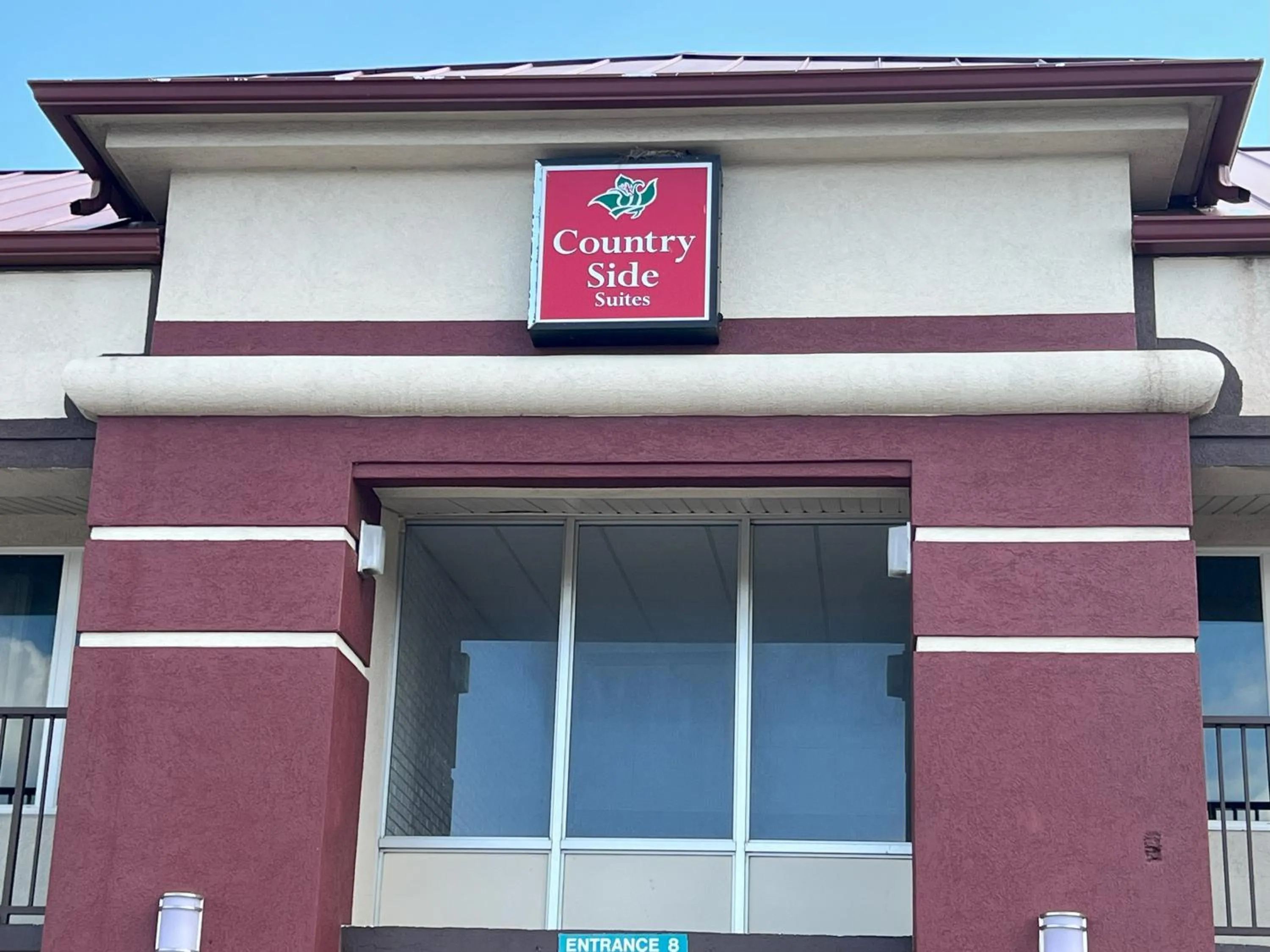 Property building in Countryside Suites Kansas City Independence I-70 East Sports Complex Hotel