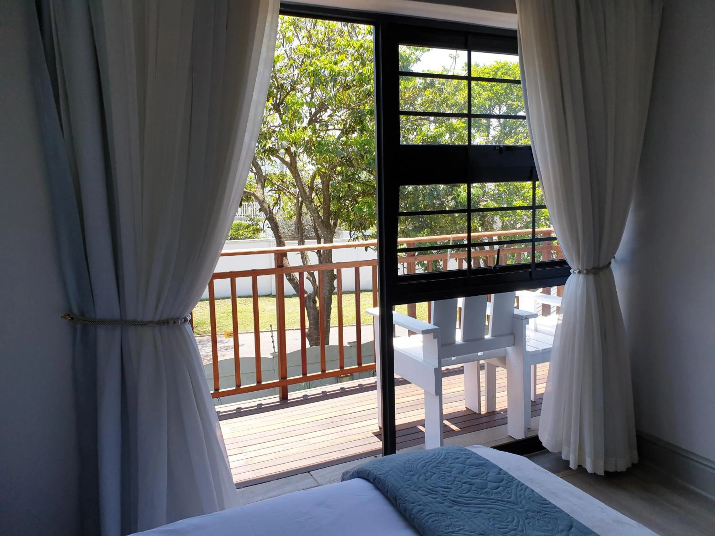 Balcony/Terrace, Bed in Hillside Guesthouse Umhlanga