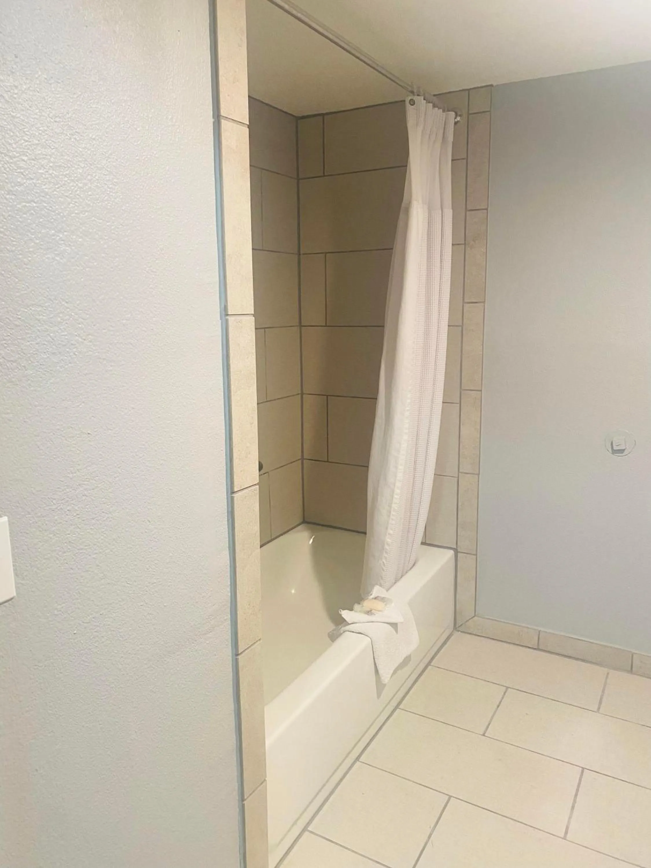 American Inn North Kansas City