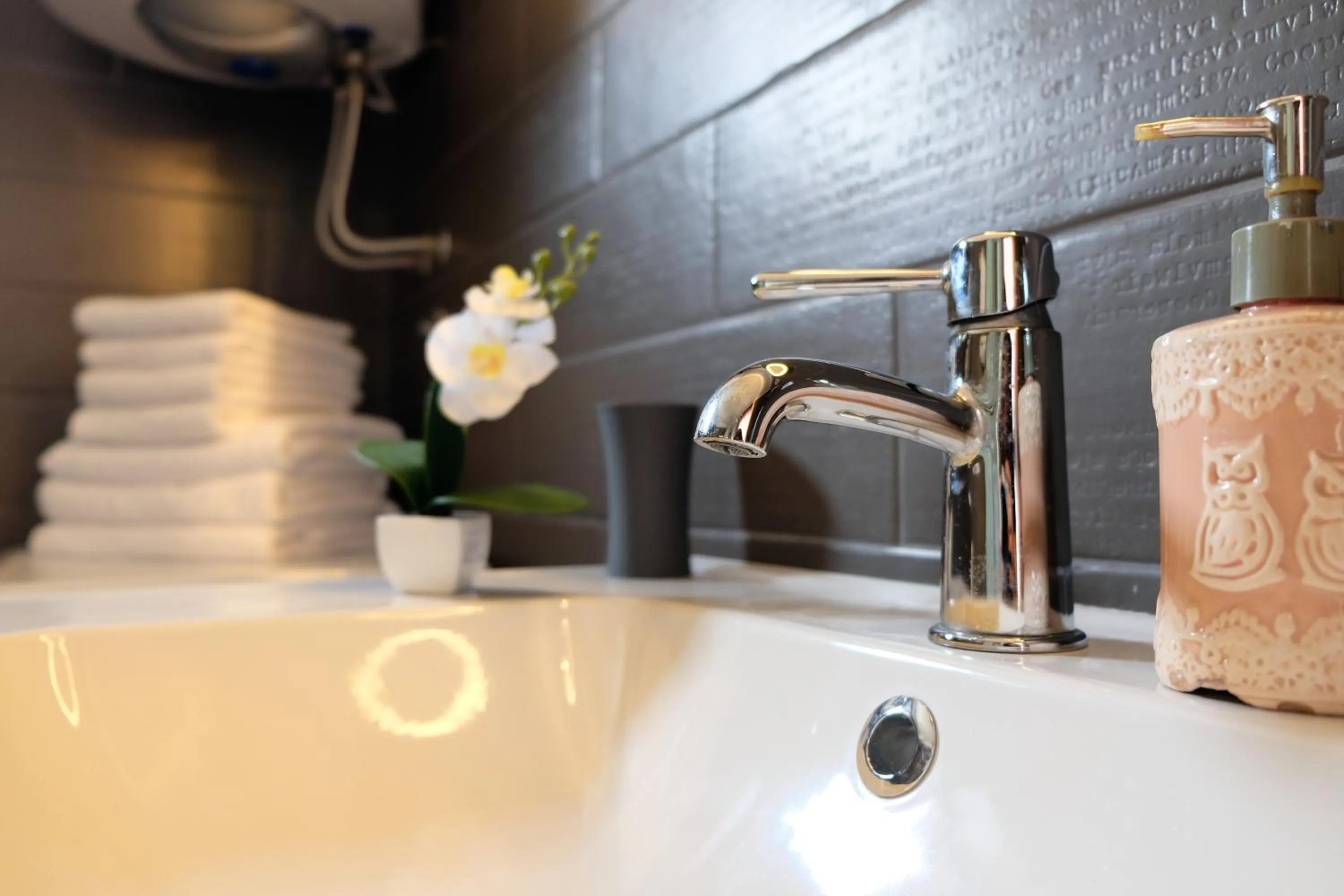 Bathroom in Apartment Mint&Rose