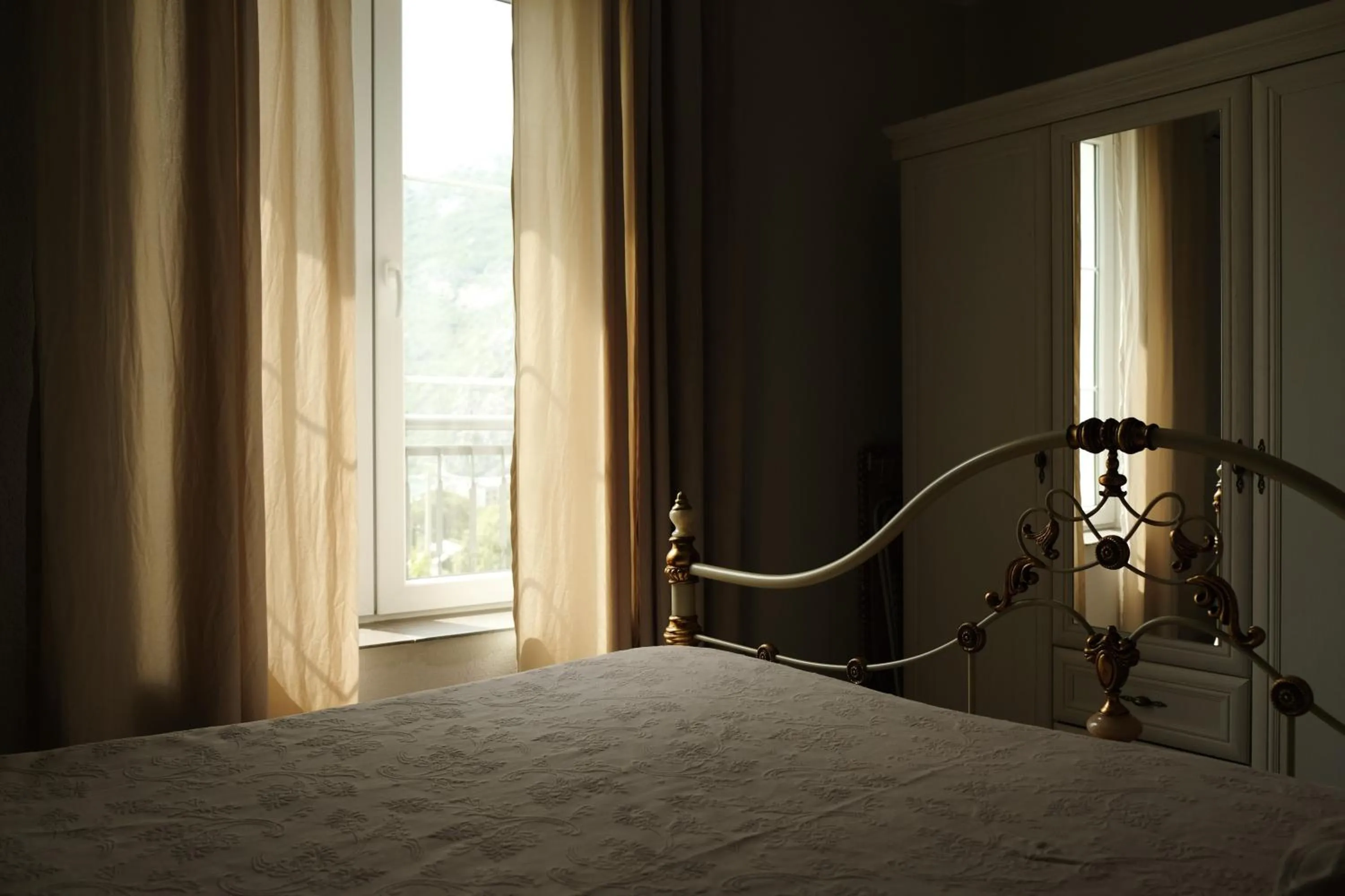 Bed in Apartment Mint&Rose