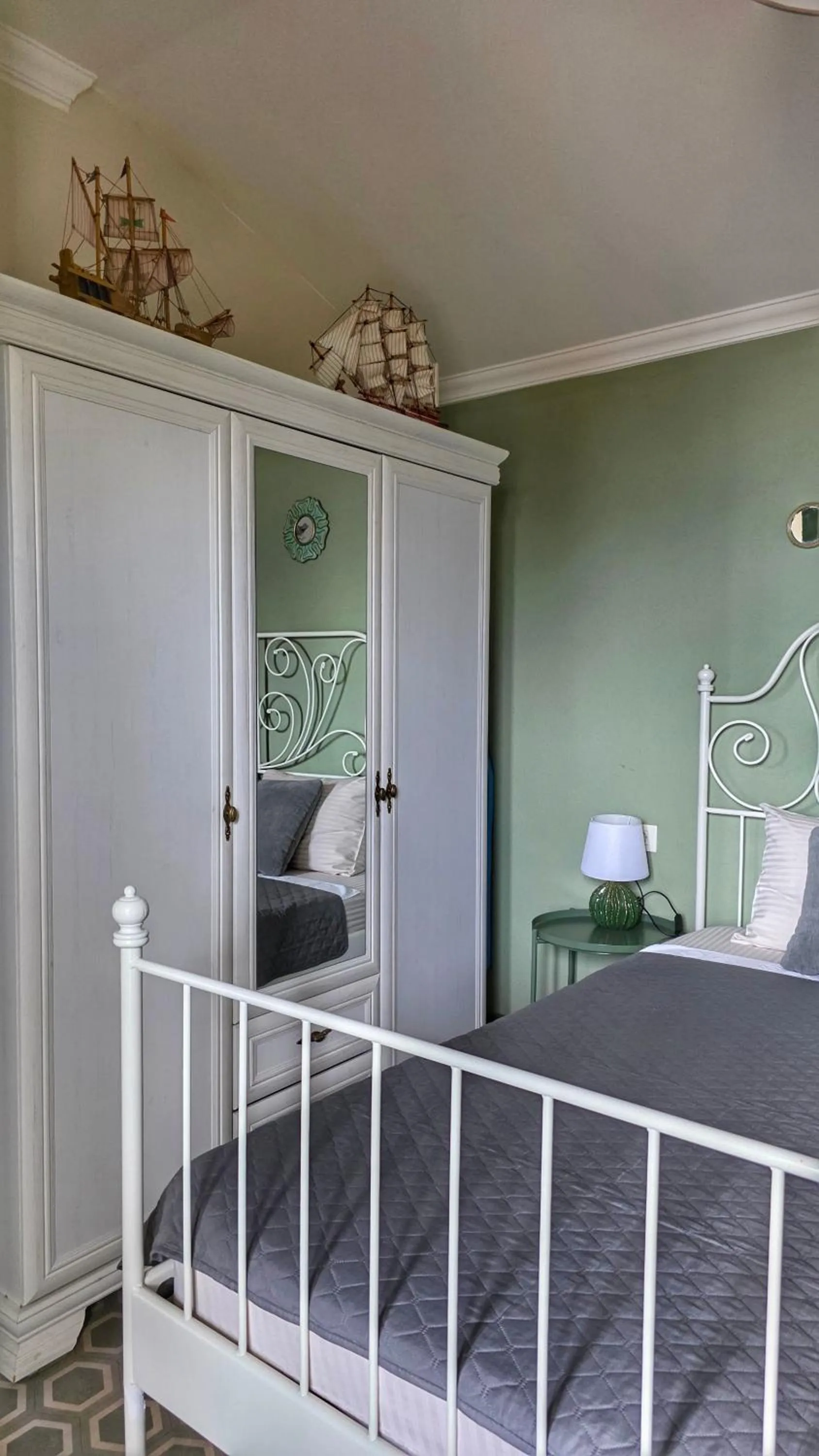 Bed in Apartment Mint&Rose