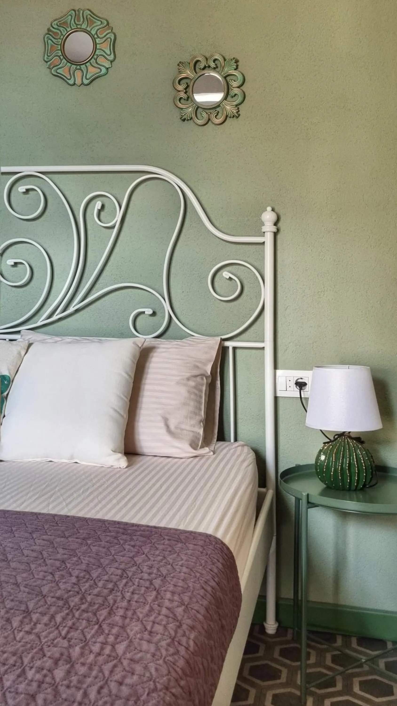 Bed in Apartment Mint&Rose