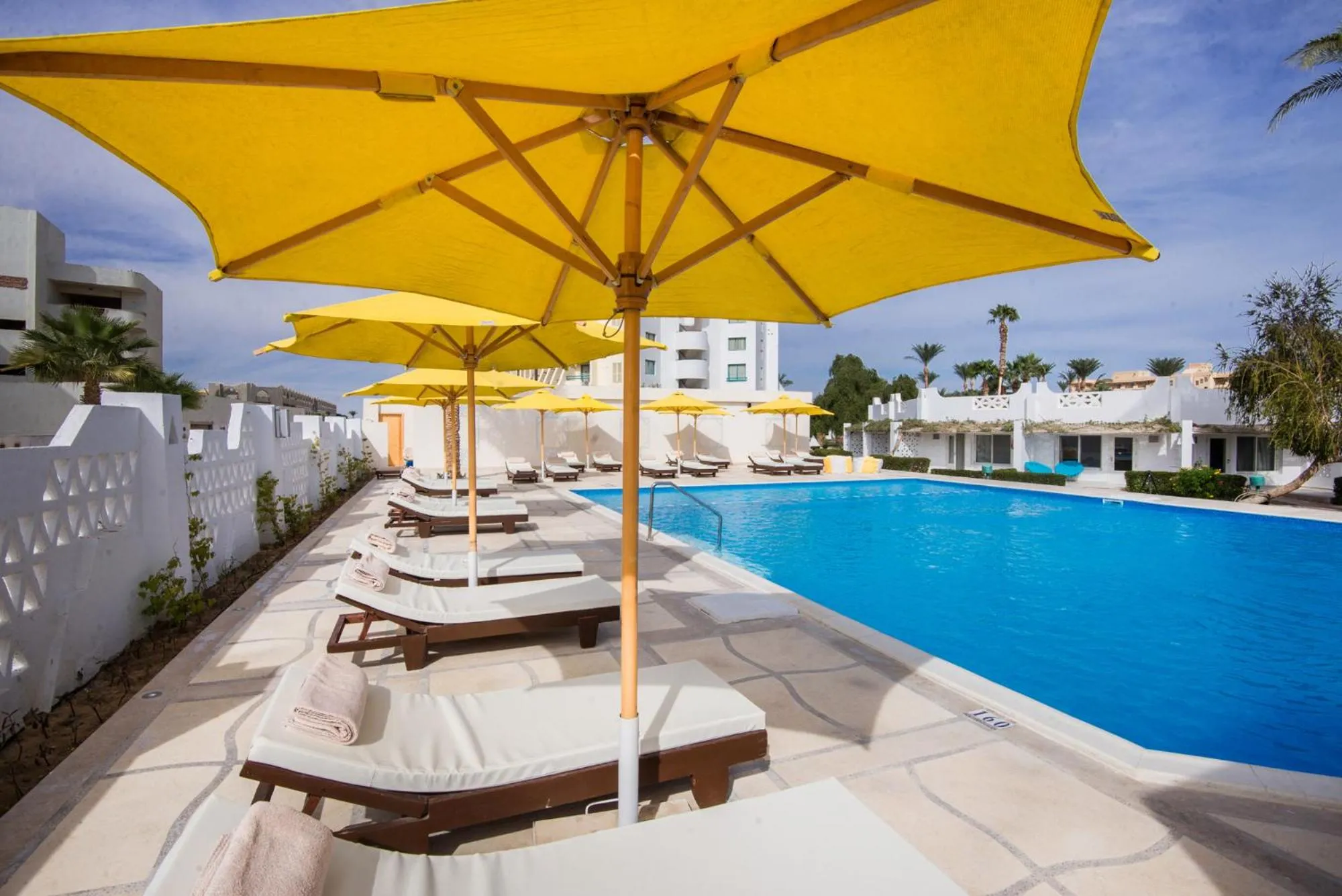 Swimming pool in Shams Lodge