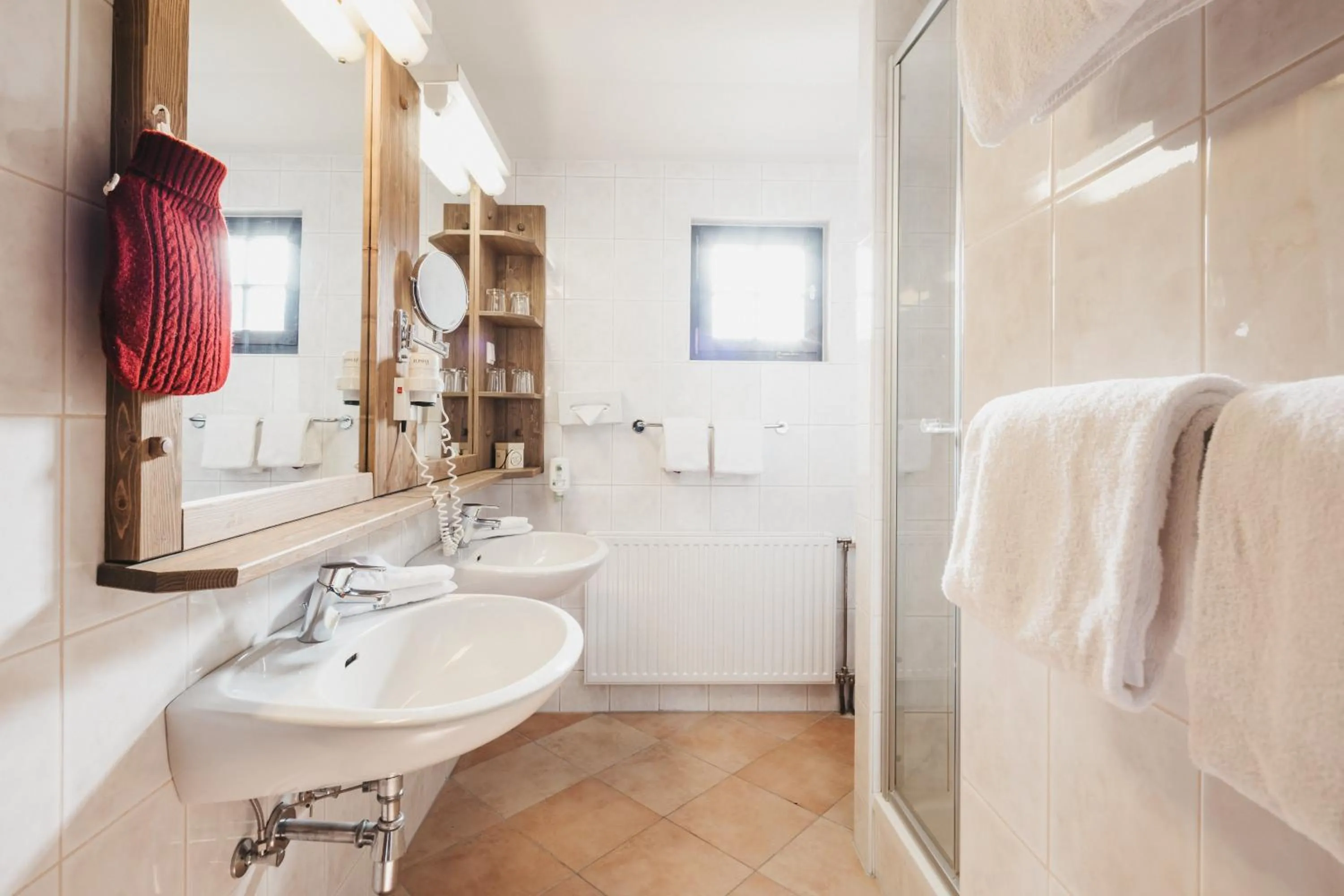 Bathroom in Naturel Hoteldorf Schönleitn