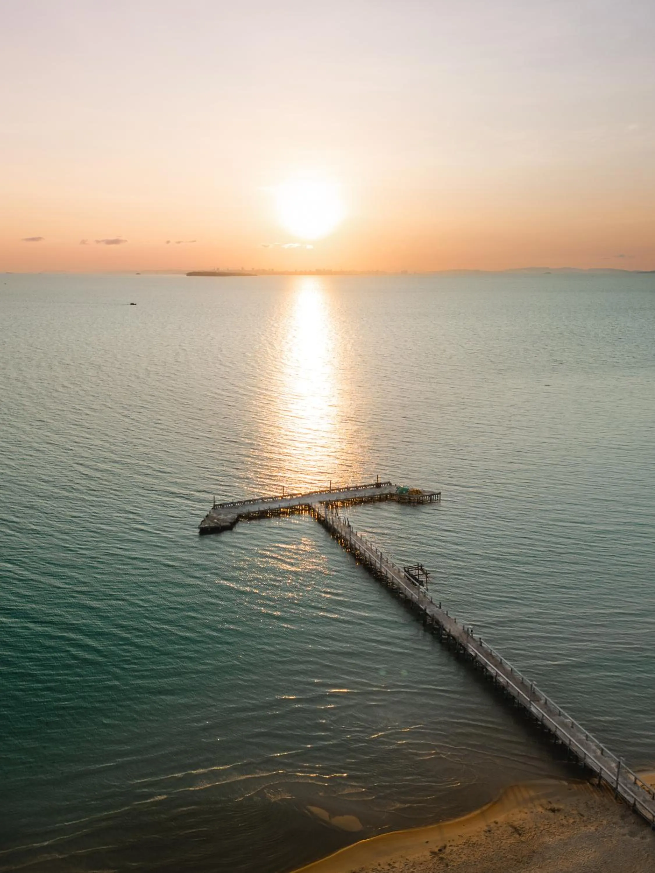 Sunrise in Tube Resort by EHM