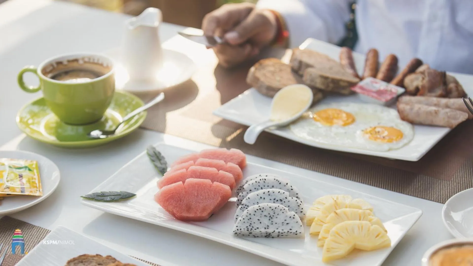 Food and drinks in Tube Resort by EHM