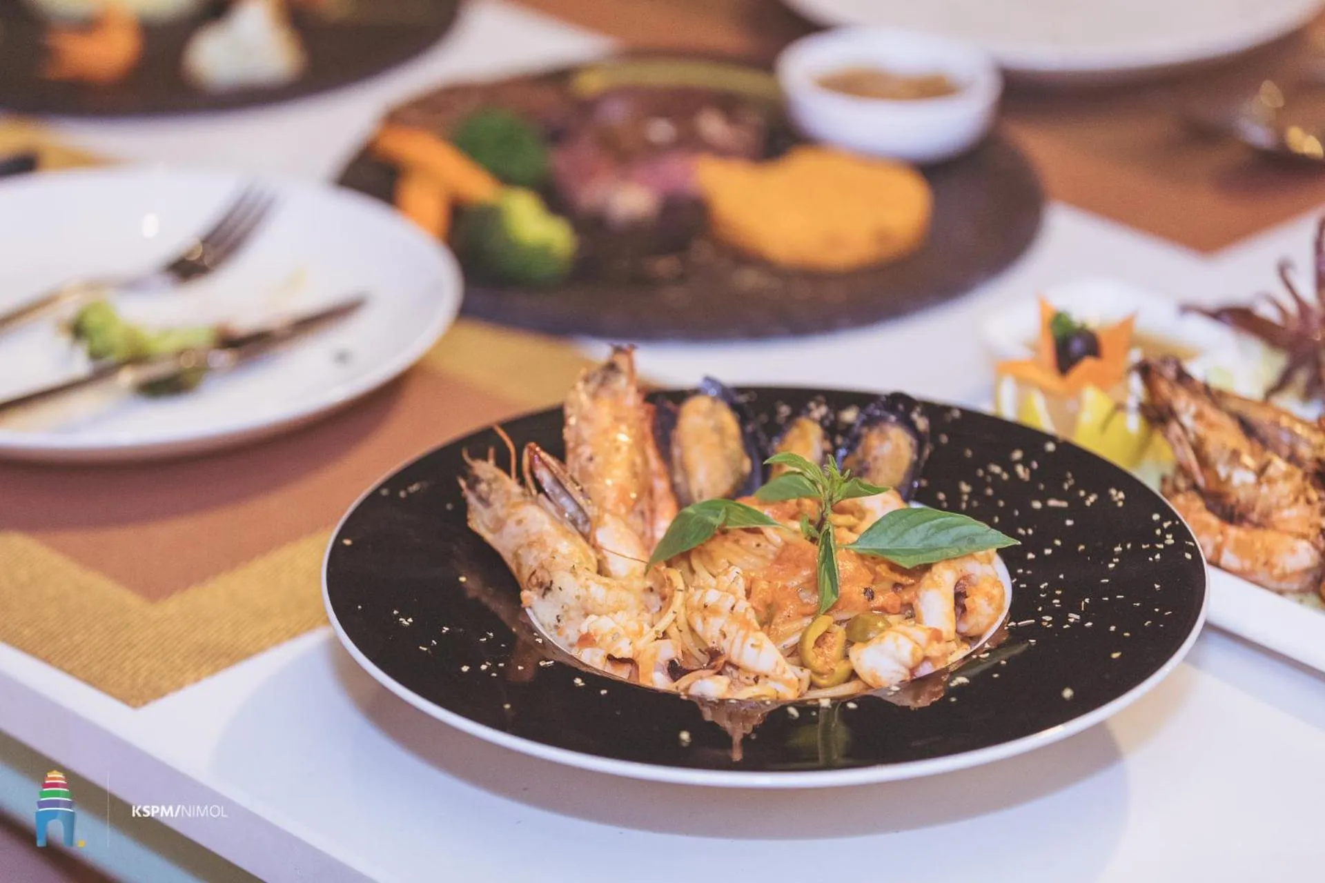 Food and drinks in Tube Resort by EHM