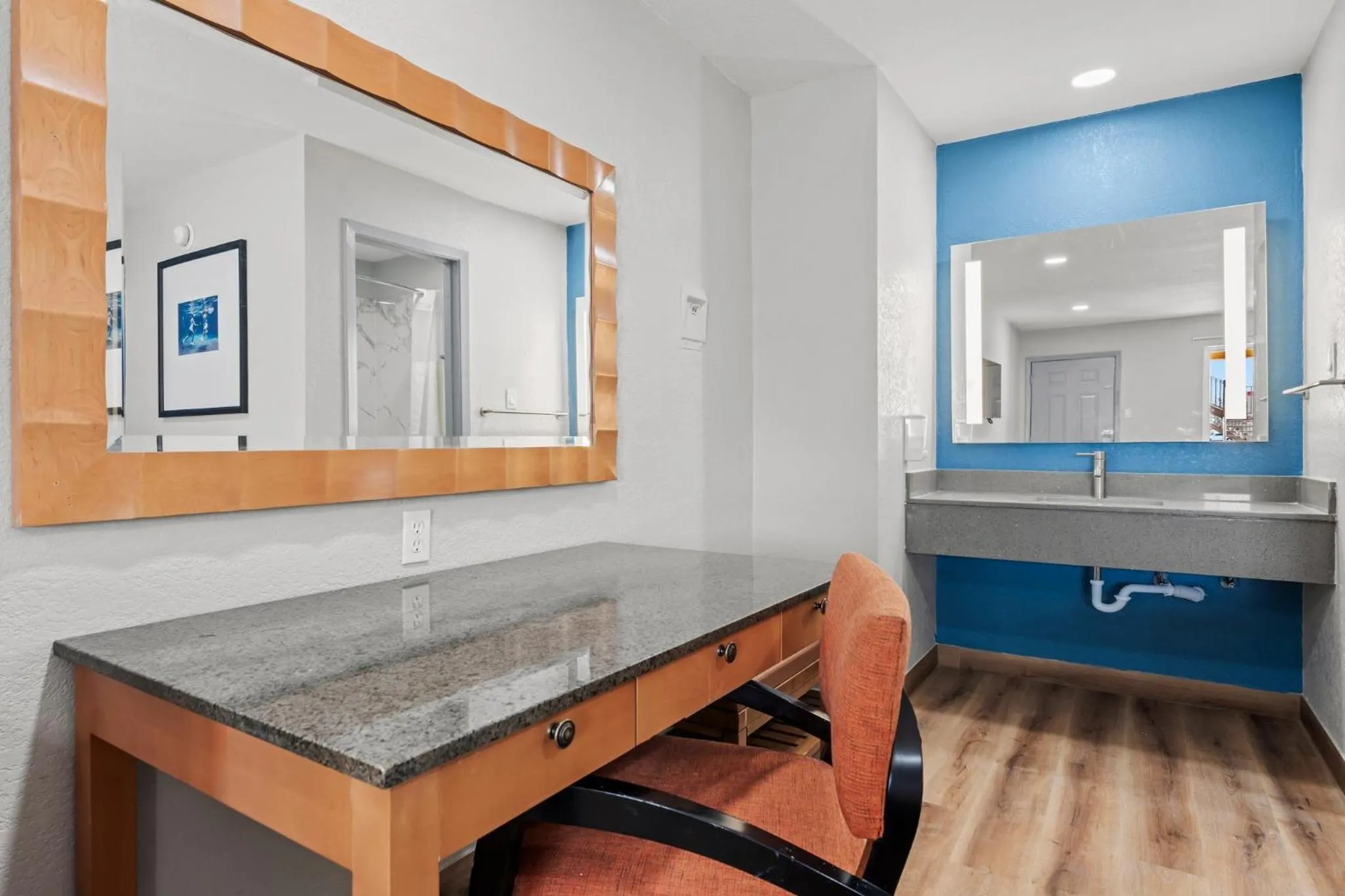 Econo Lodge Inn & Suites Sealy