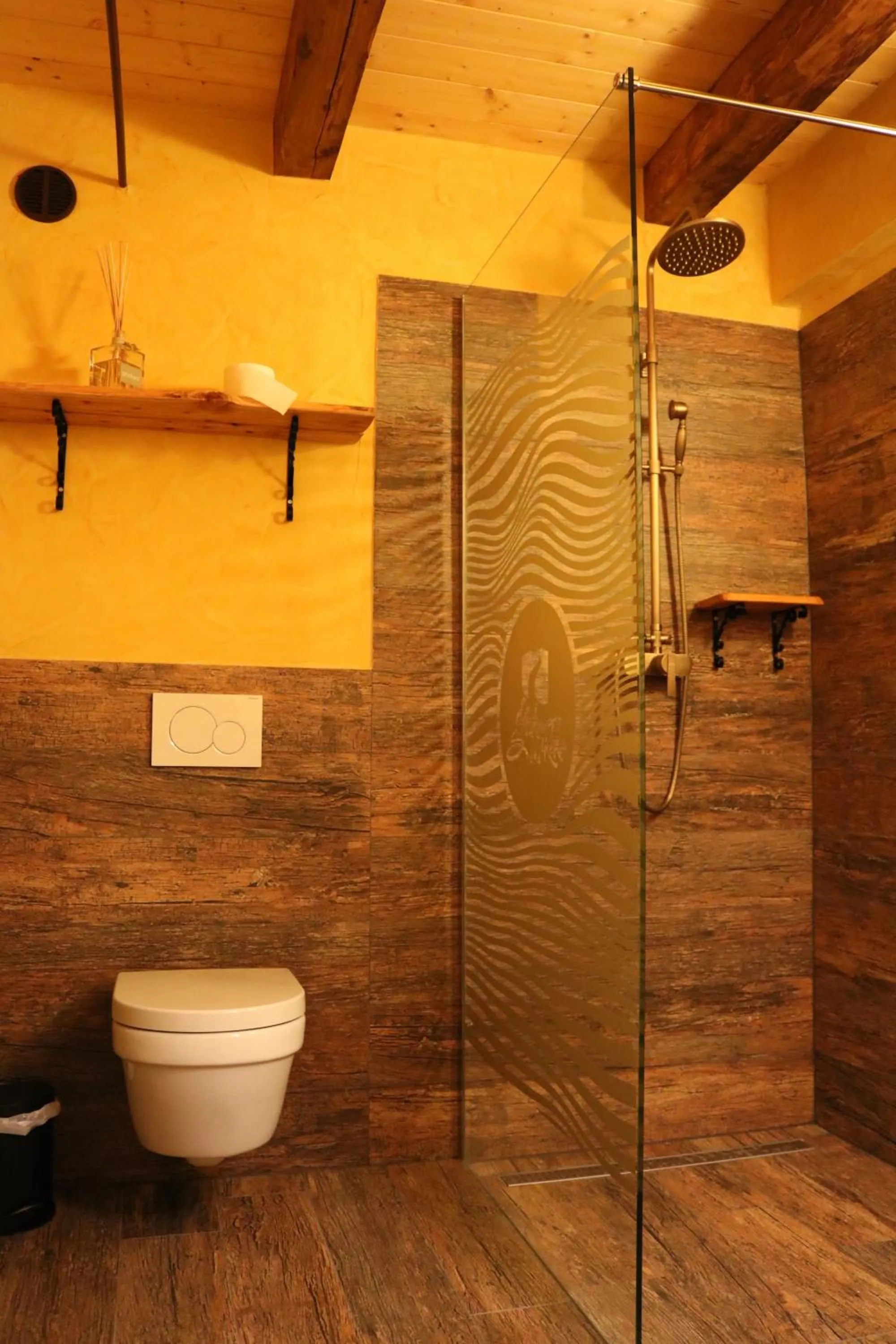 Shower in Gorska Reka Guesthouse