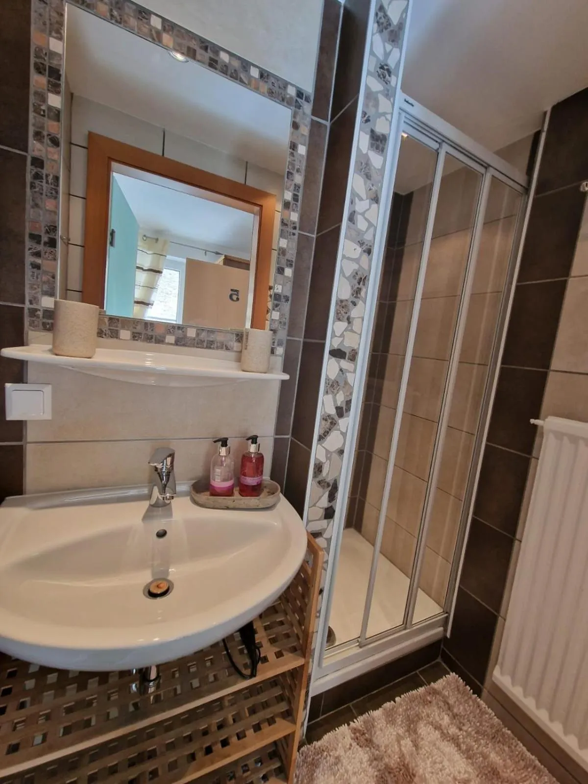 Shower in Haus Emily