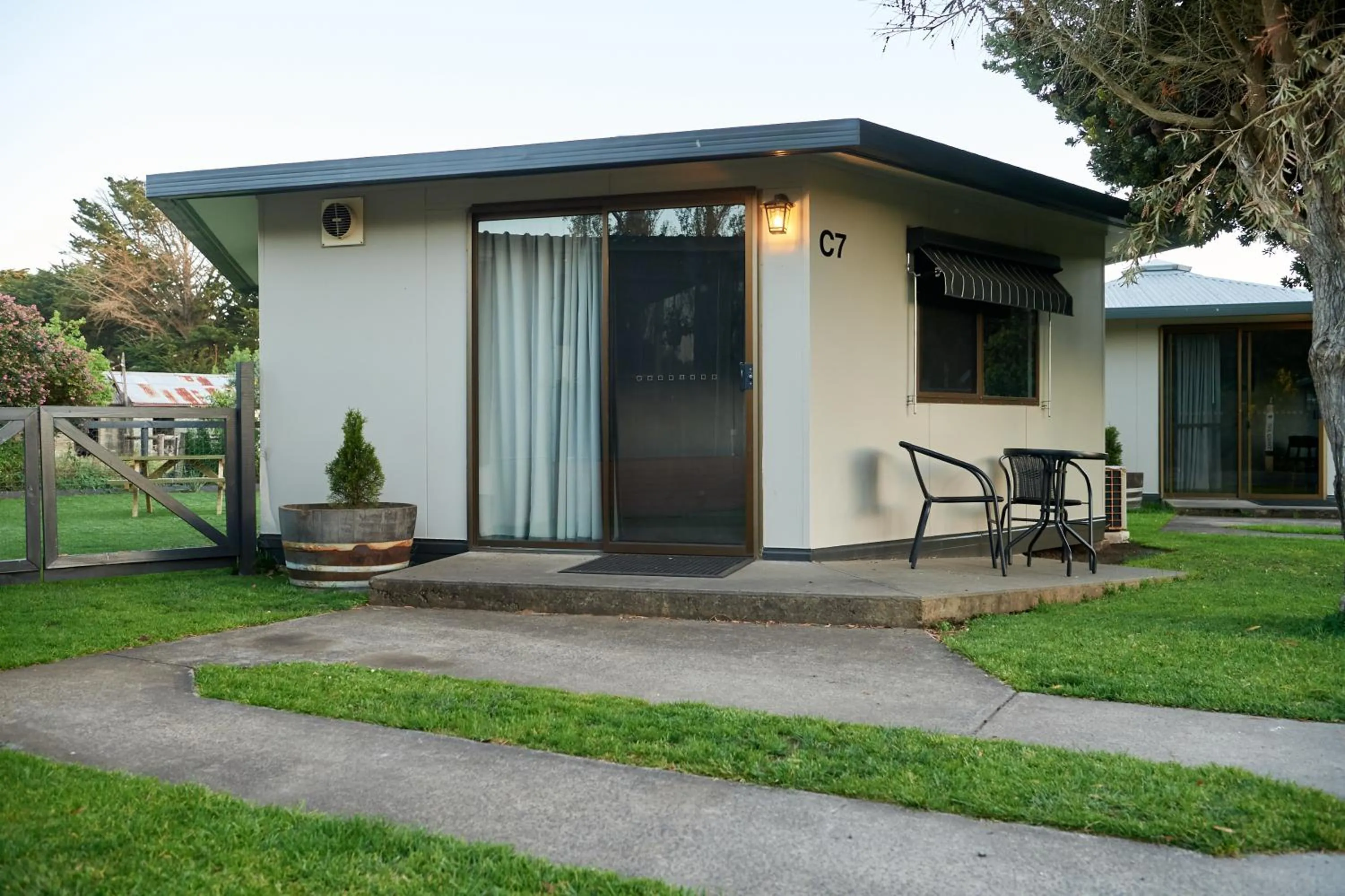 Property building in Pine Country Caravan Park